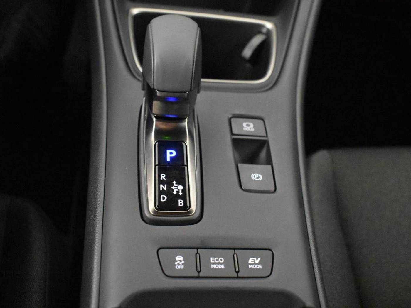 Foto van Lexus LBX