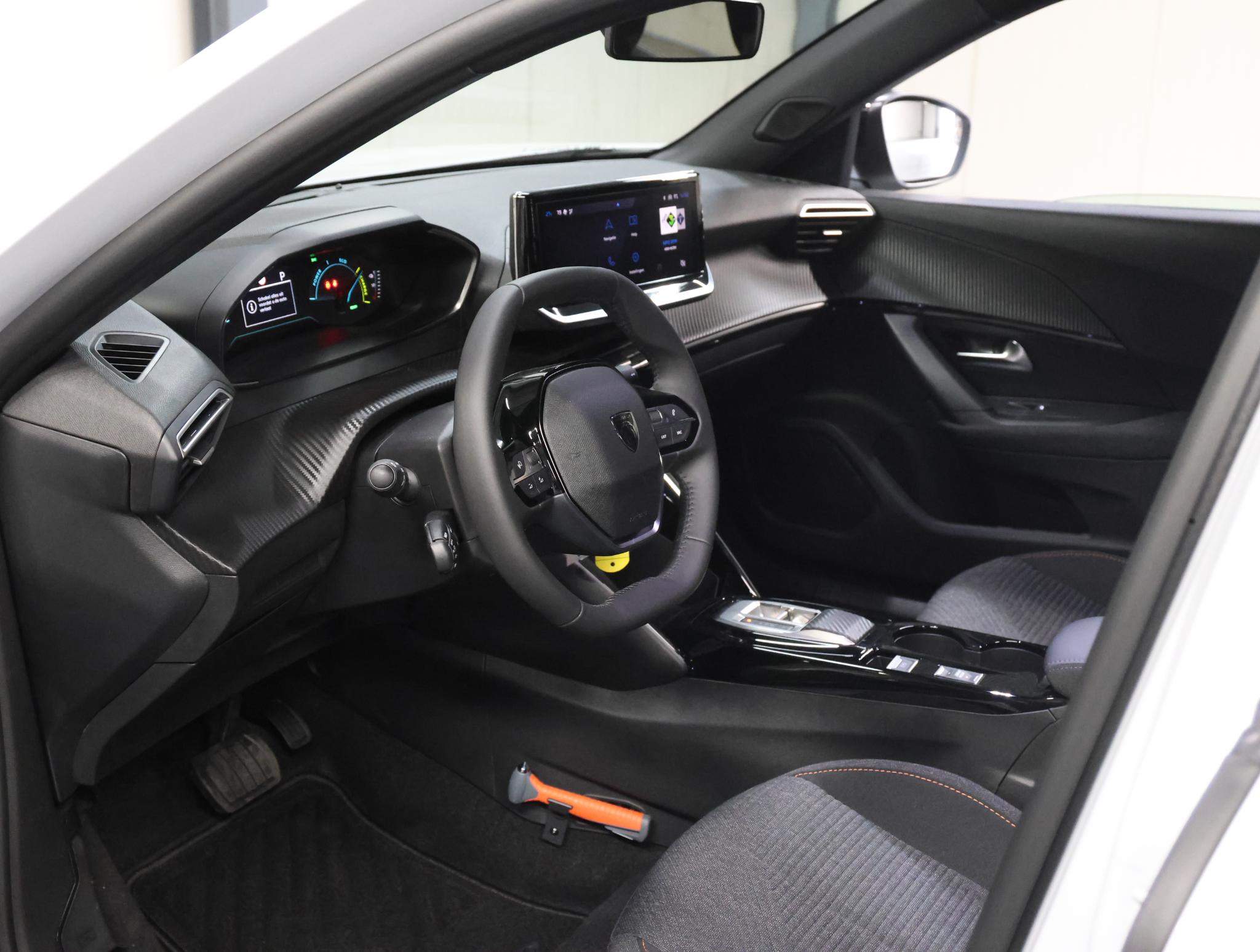 Foto van Peugeot E-2008