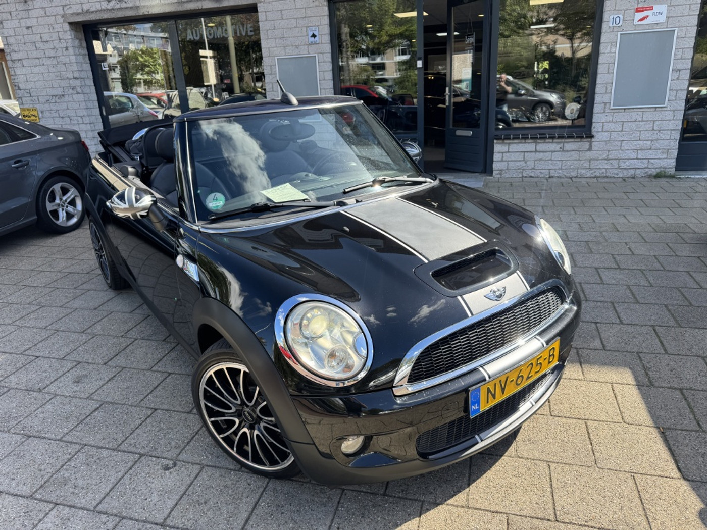 Foto van Mini Cooper S Cabrio