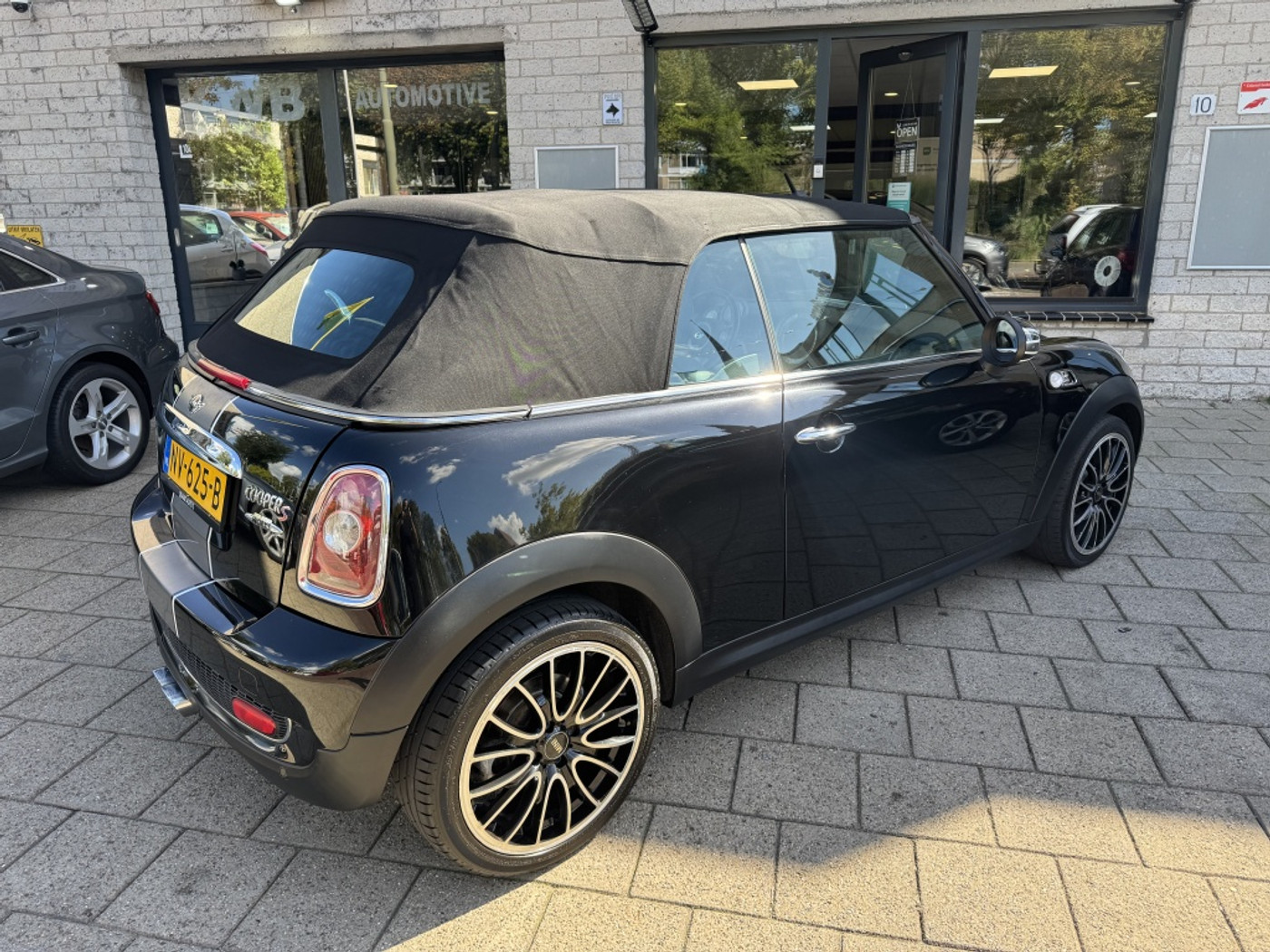 Foto van Mini Cooper S Cabrio