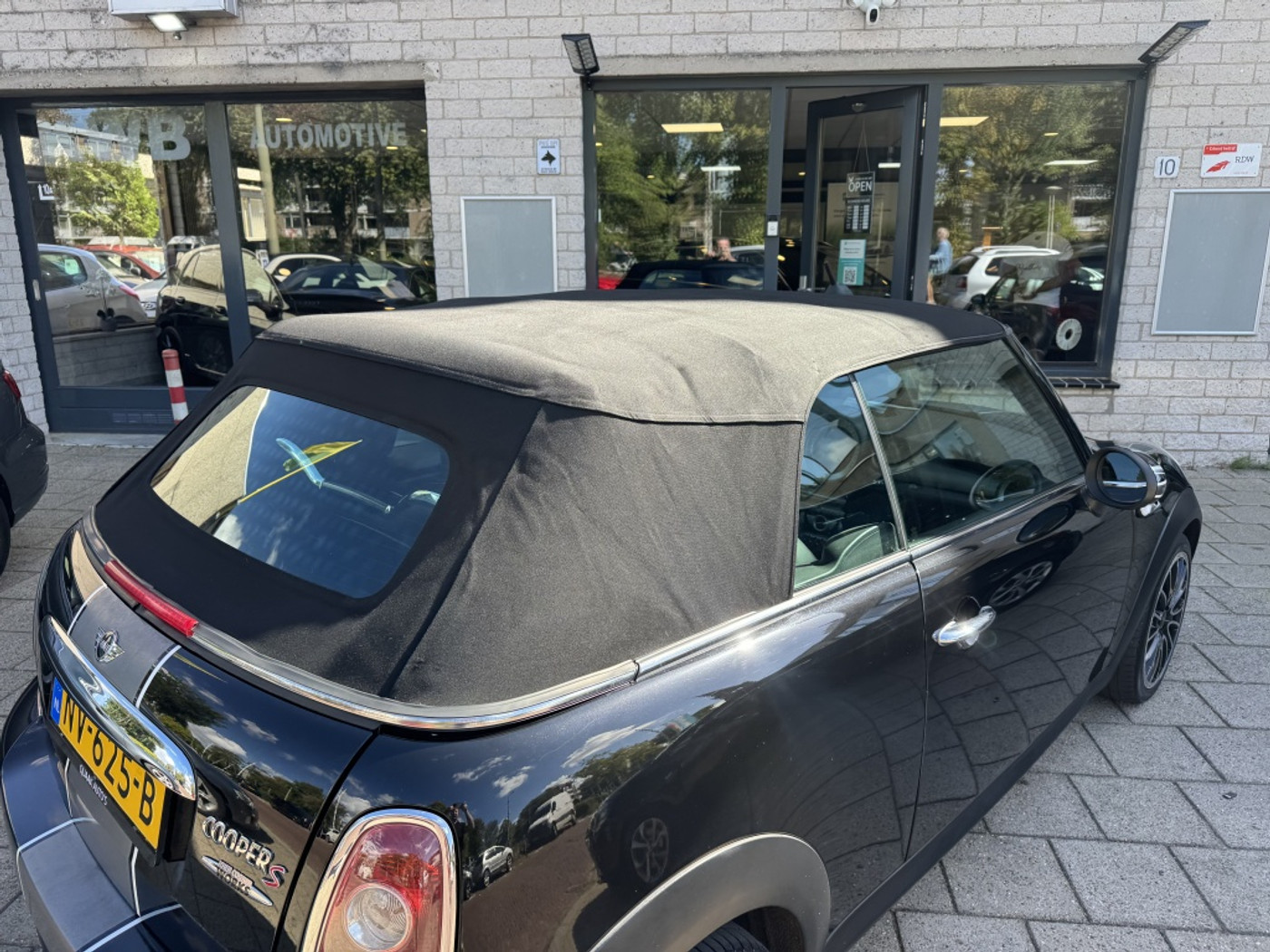 Foto van Mini Cooper S Cabrio