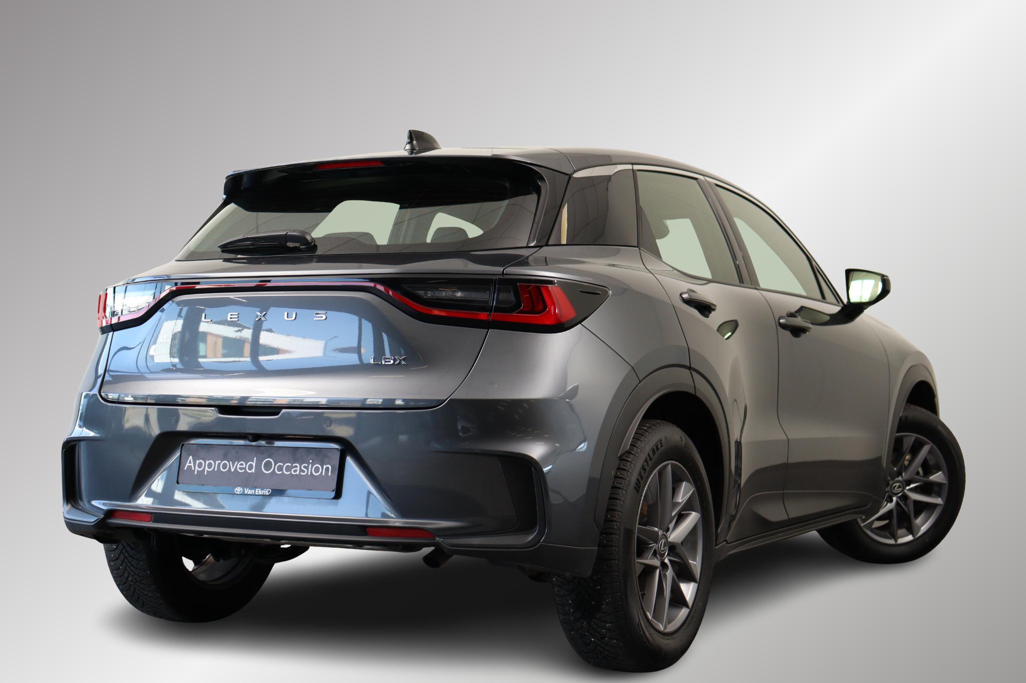 Foto van Lexus LBX