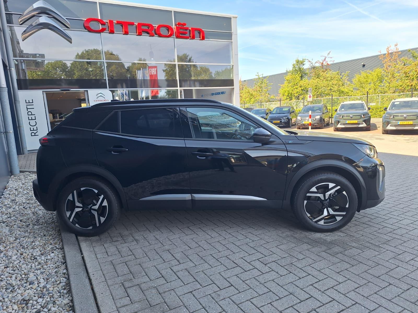 Foto van Peugeot E-2008