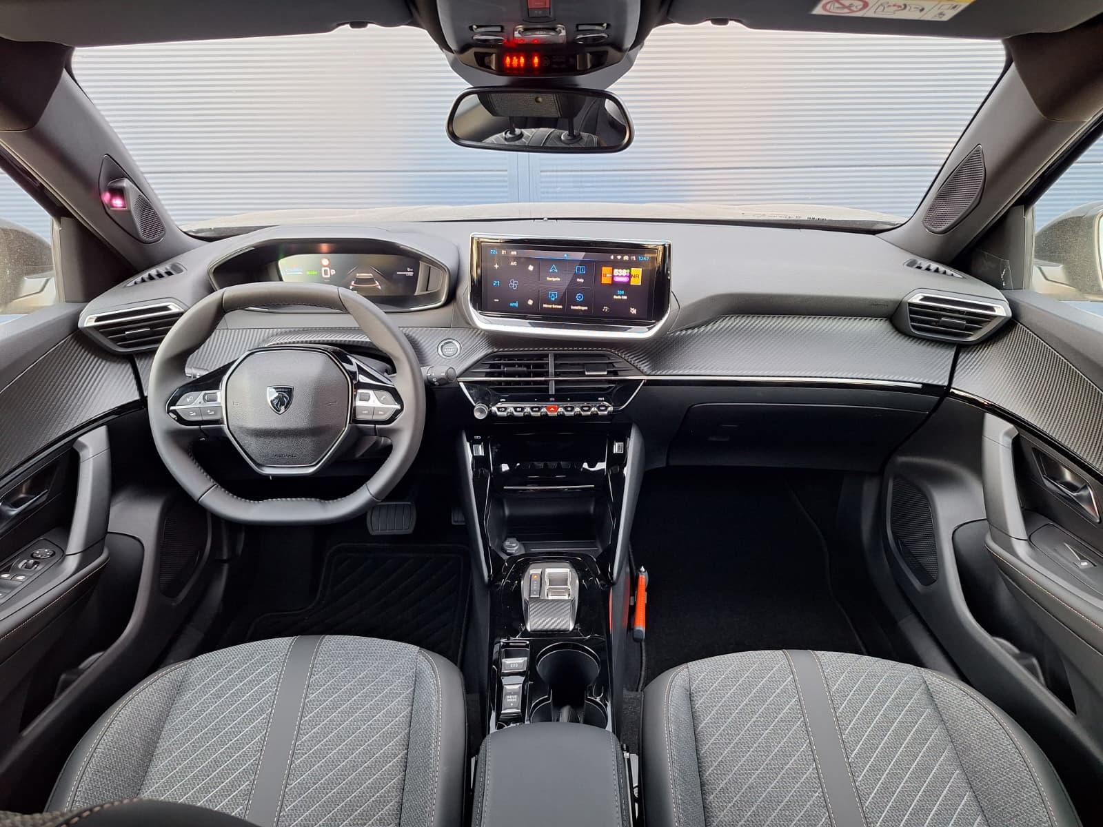 Foto van Peugeot E-2008