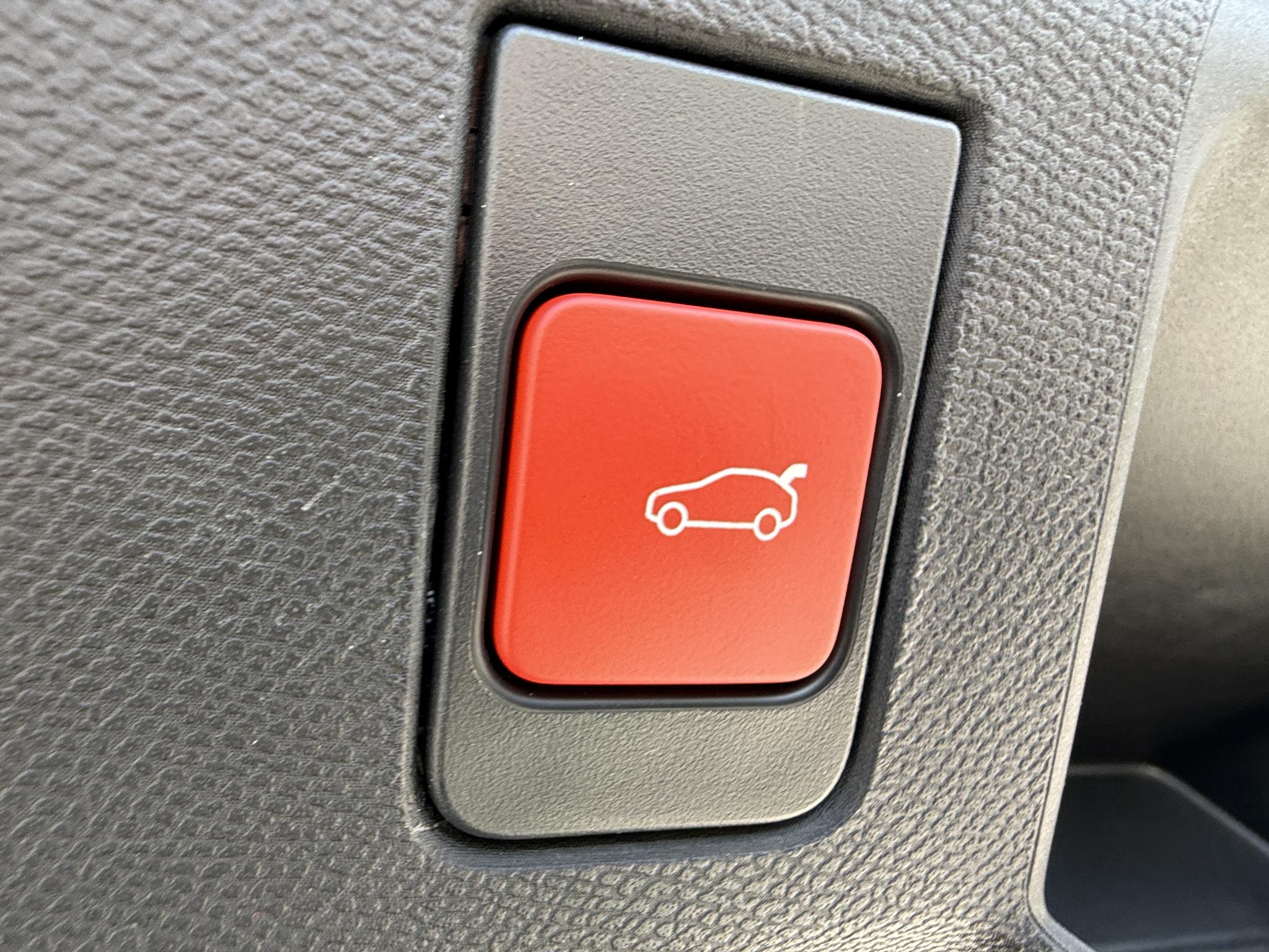 Foto van Peugeot E-5008