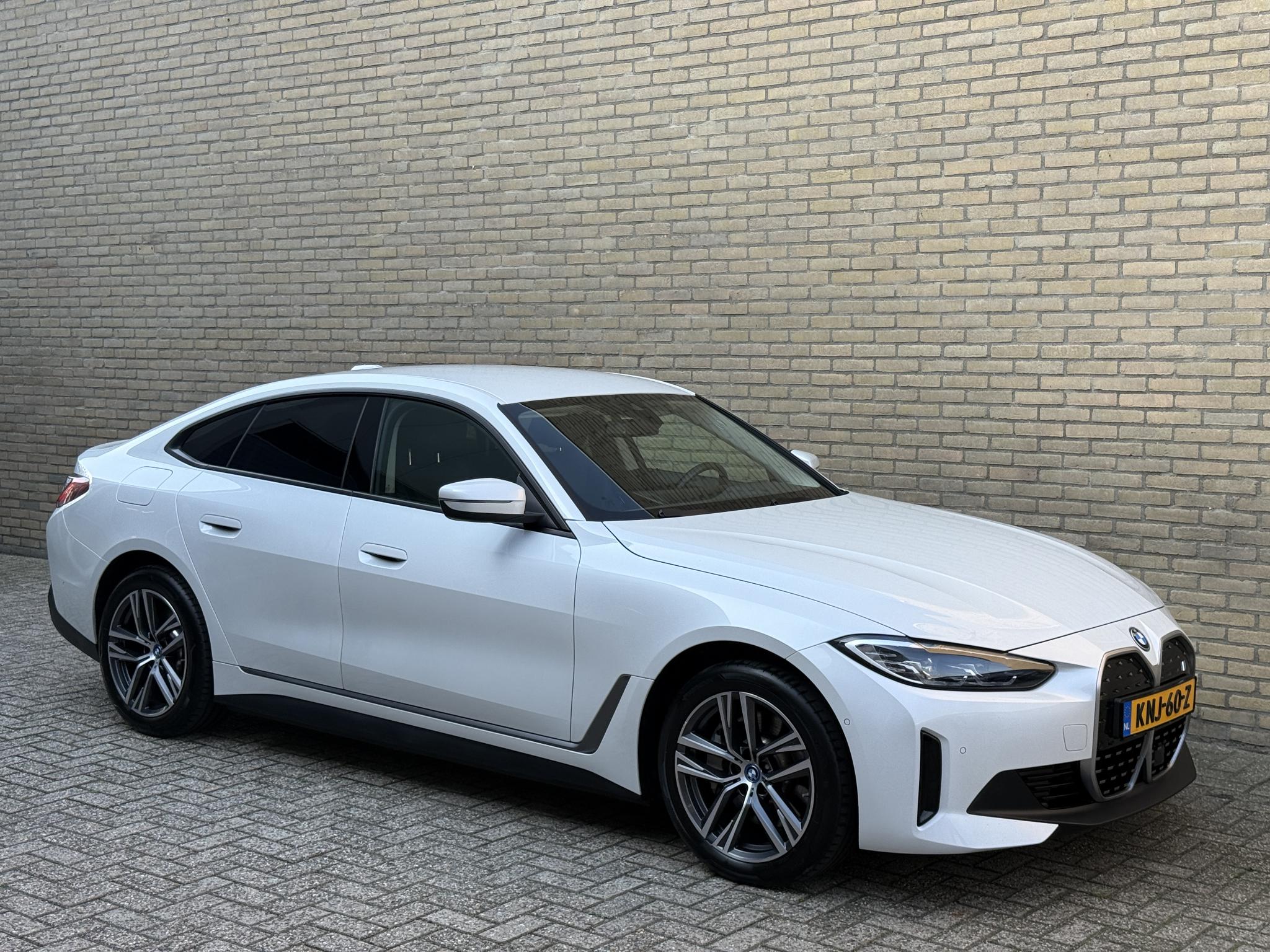 Foto van BMW I4