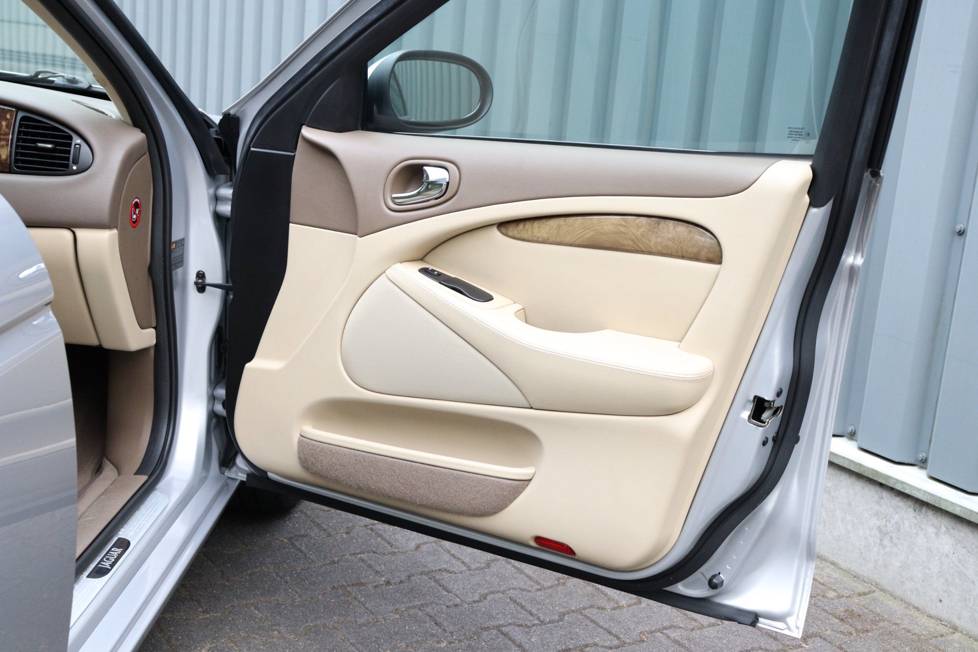 Foto van Jaguar S-type