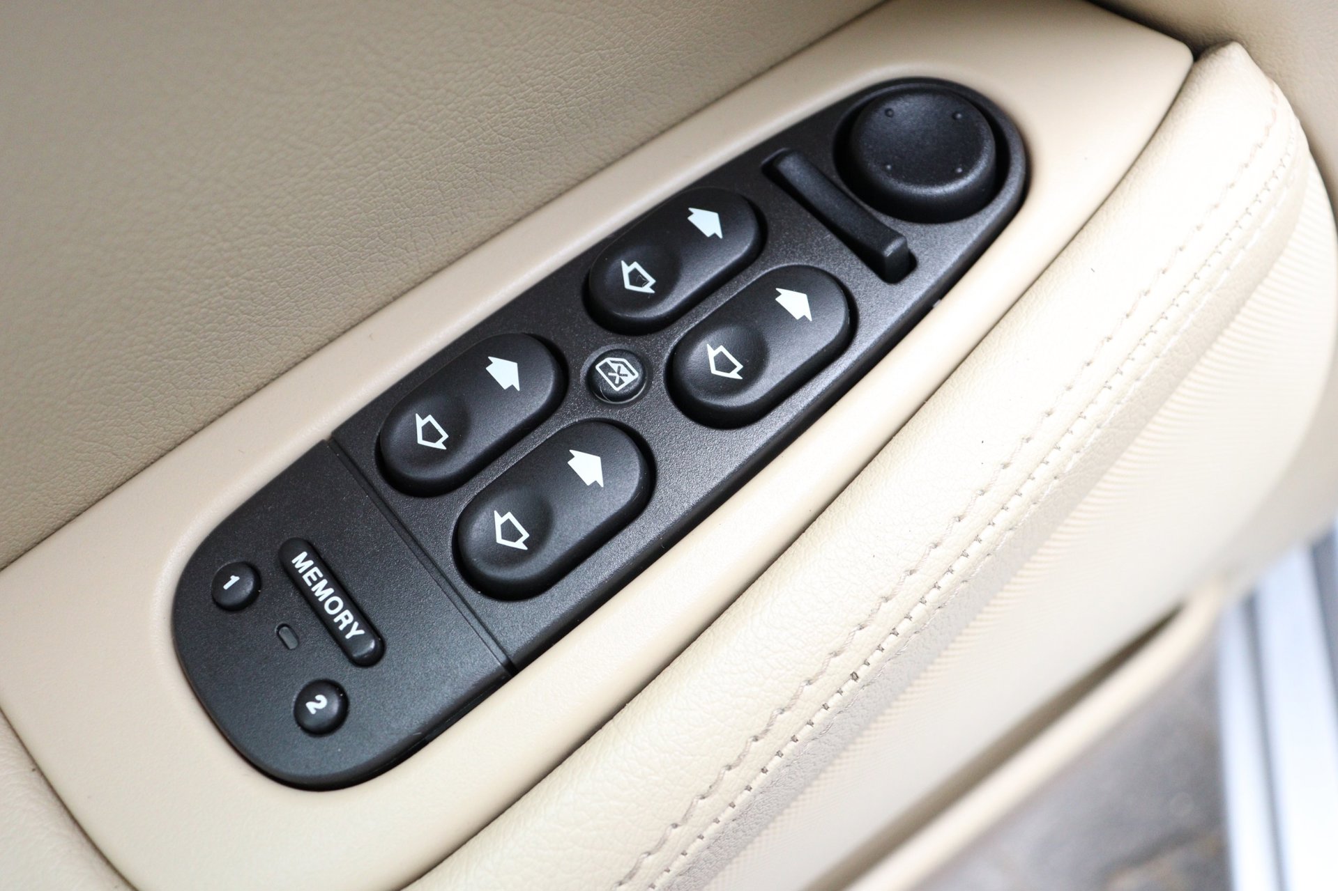Foto van Jaguar S-type