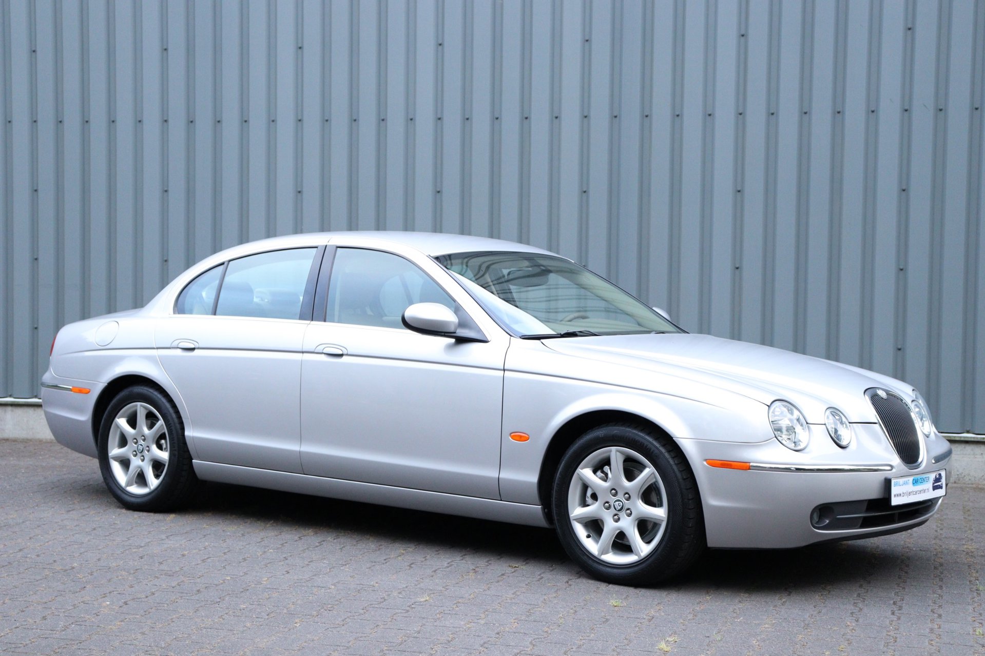 Foto van Jaguar S-type