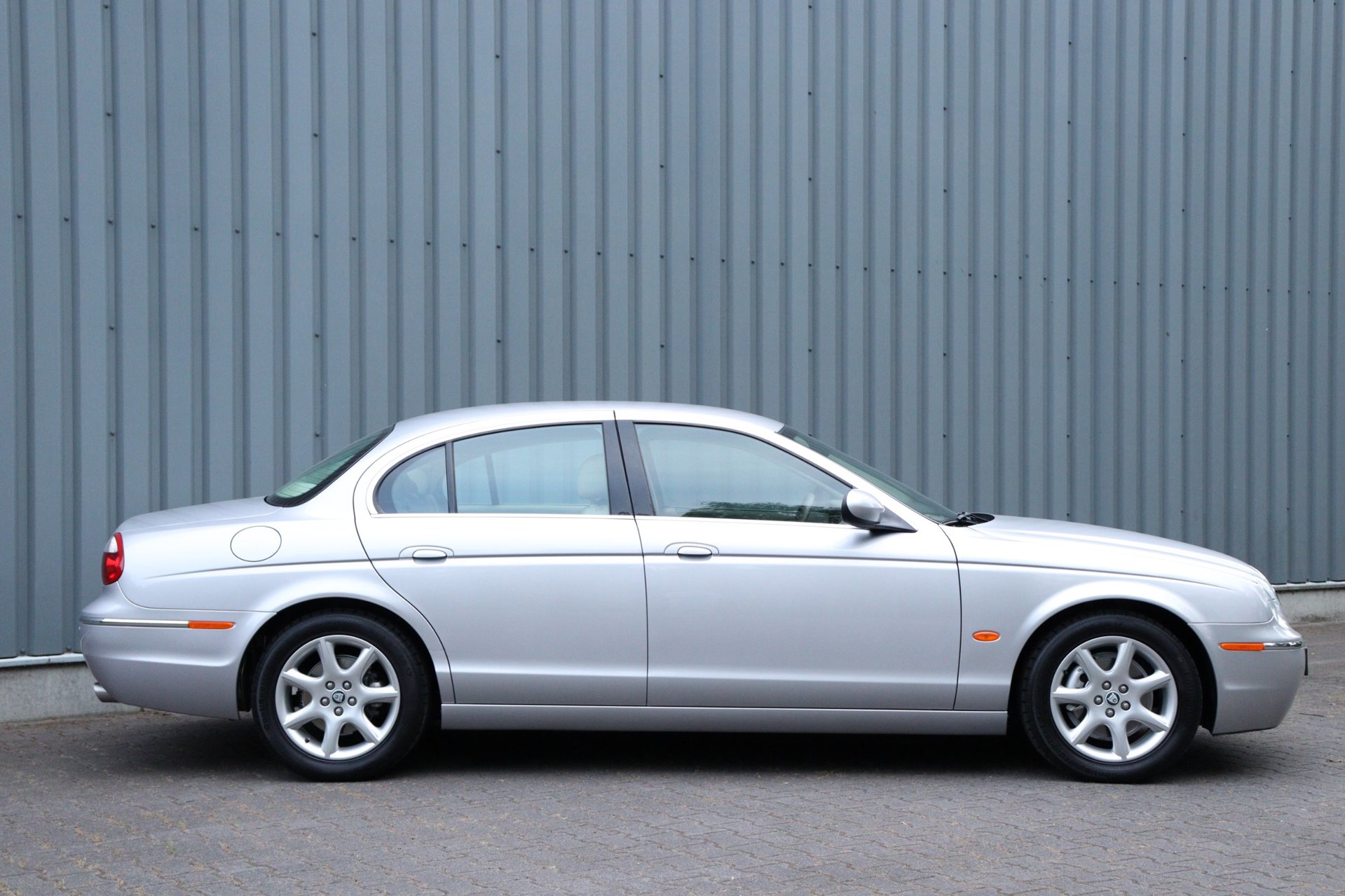 Foto van Jaguar S-type