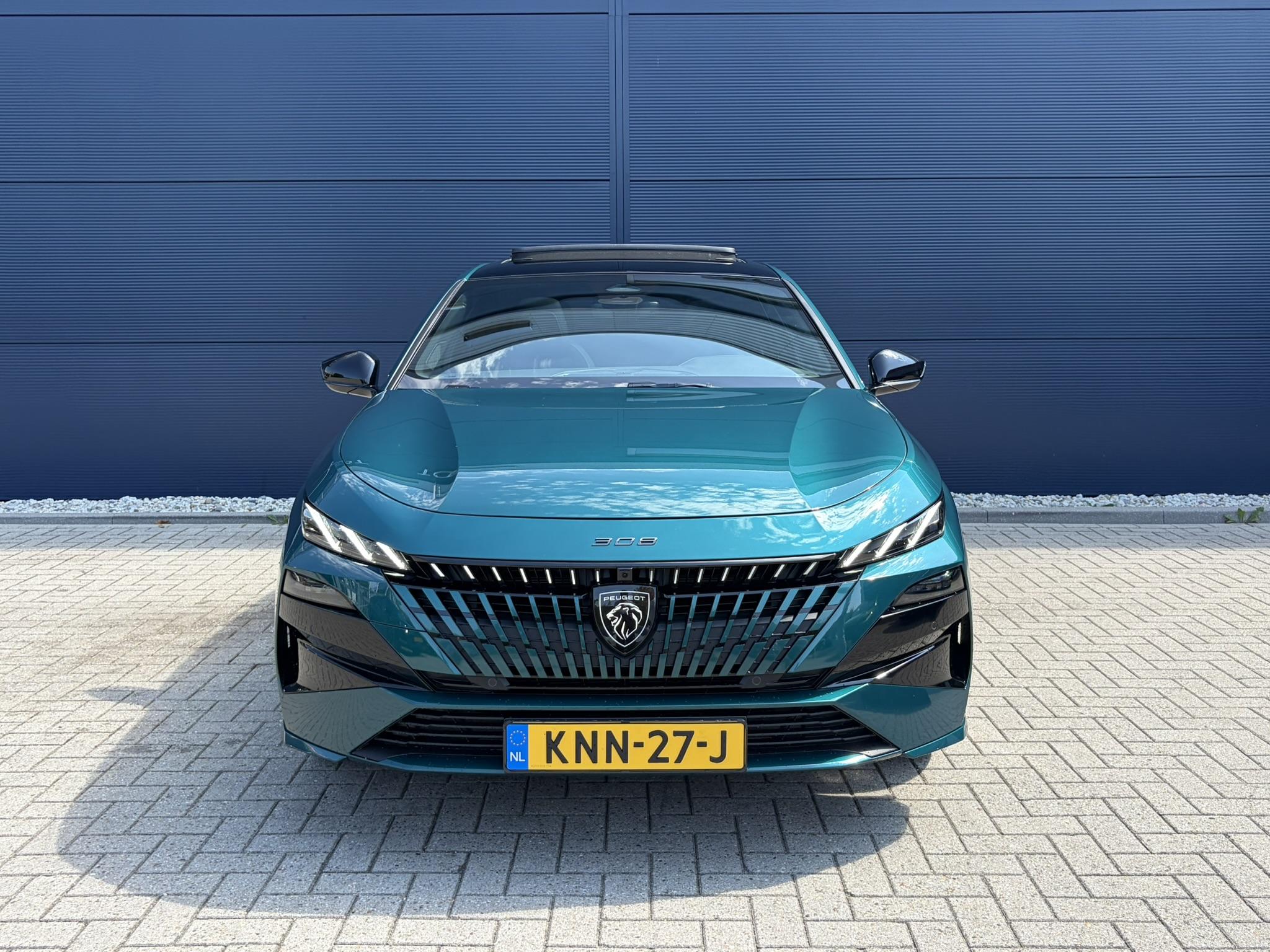 Foto van Peugeot E-308