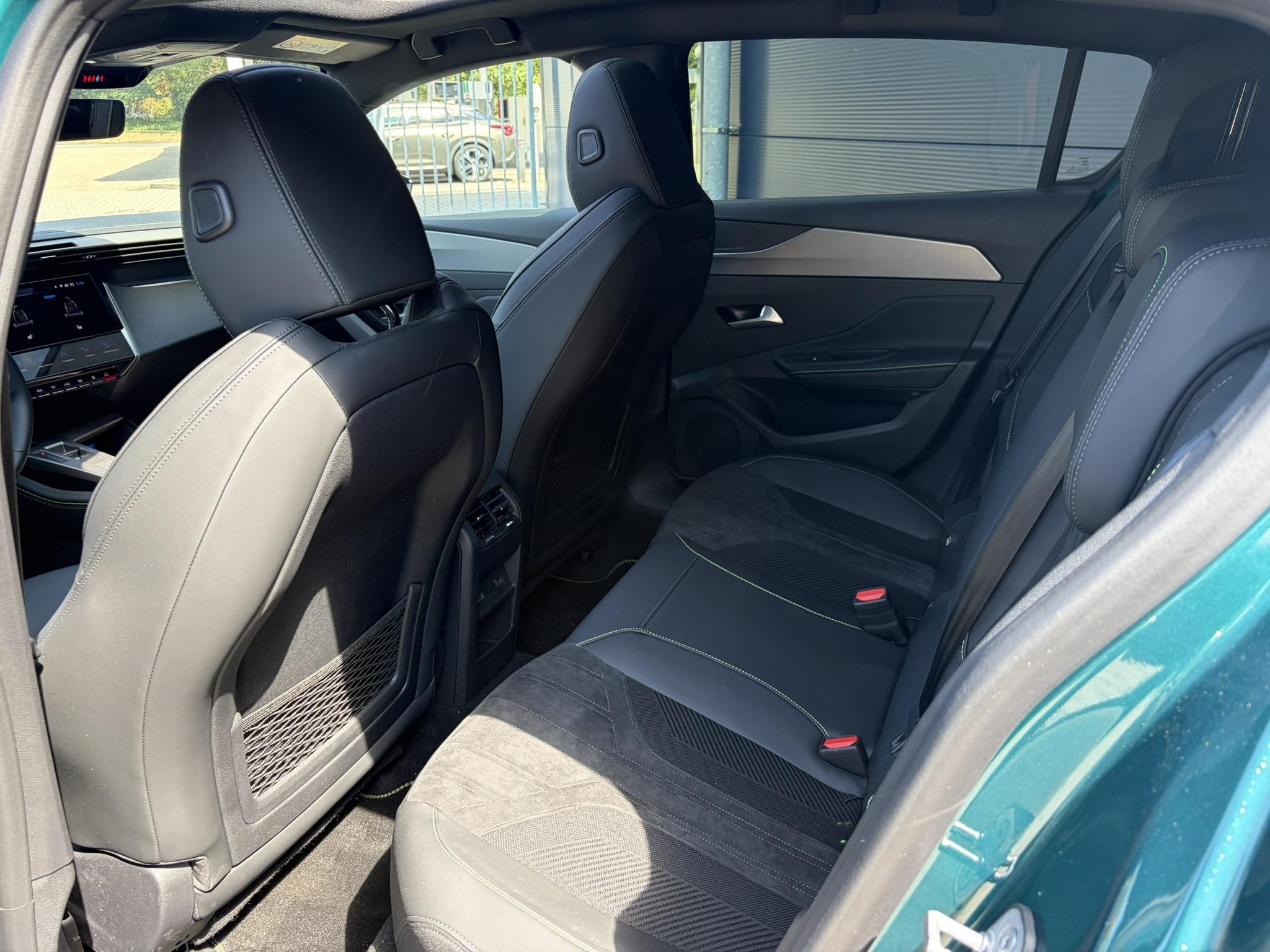 Foto van Peugeot E-308
