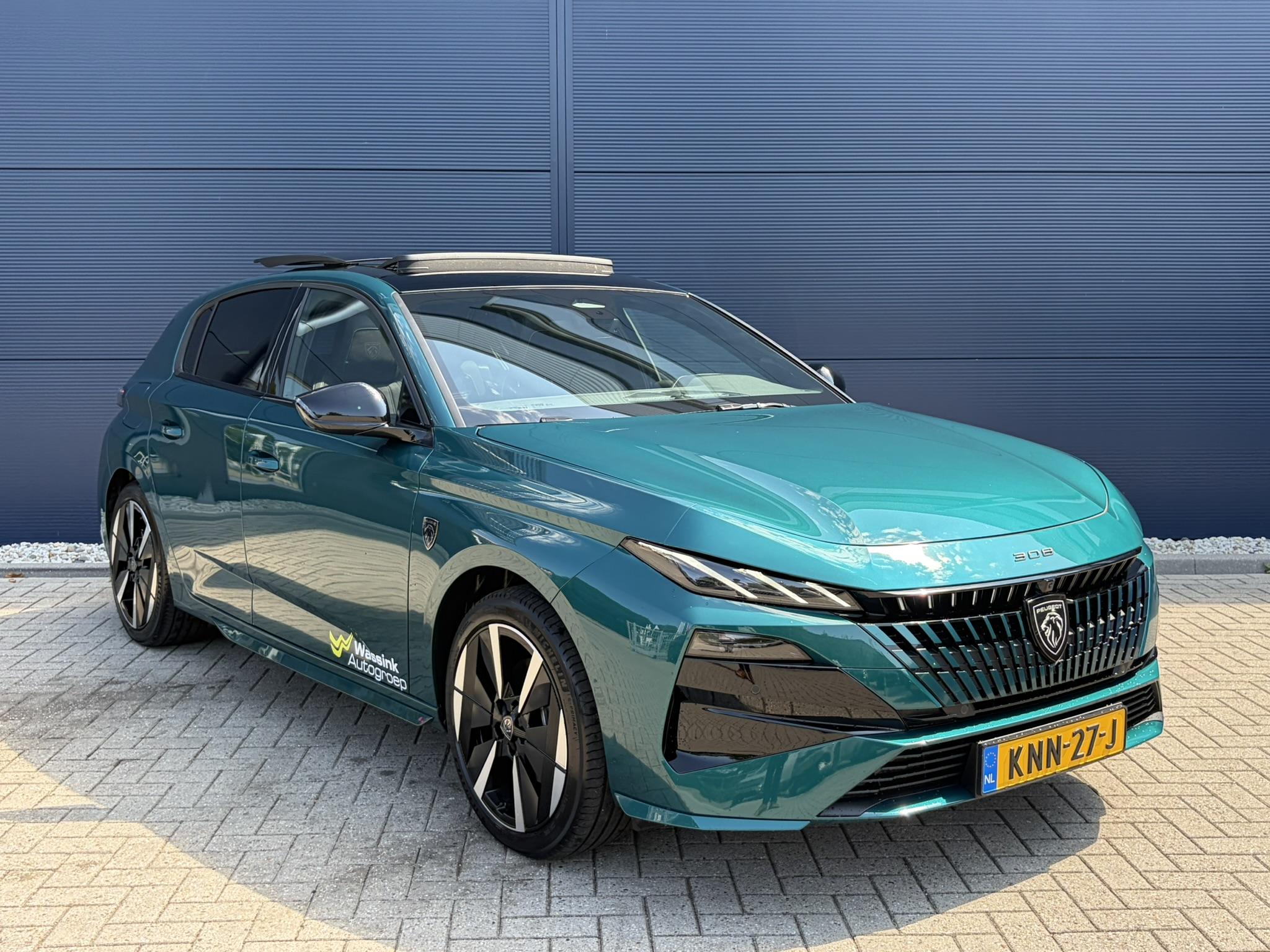 Foto van Peugeot E-308