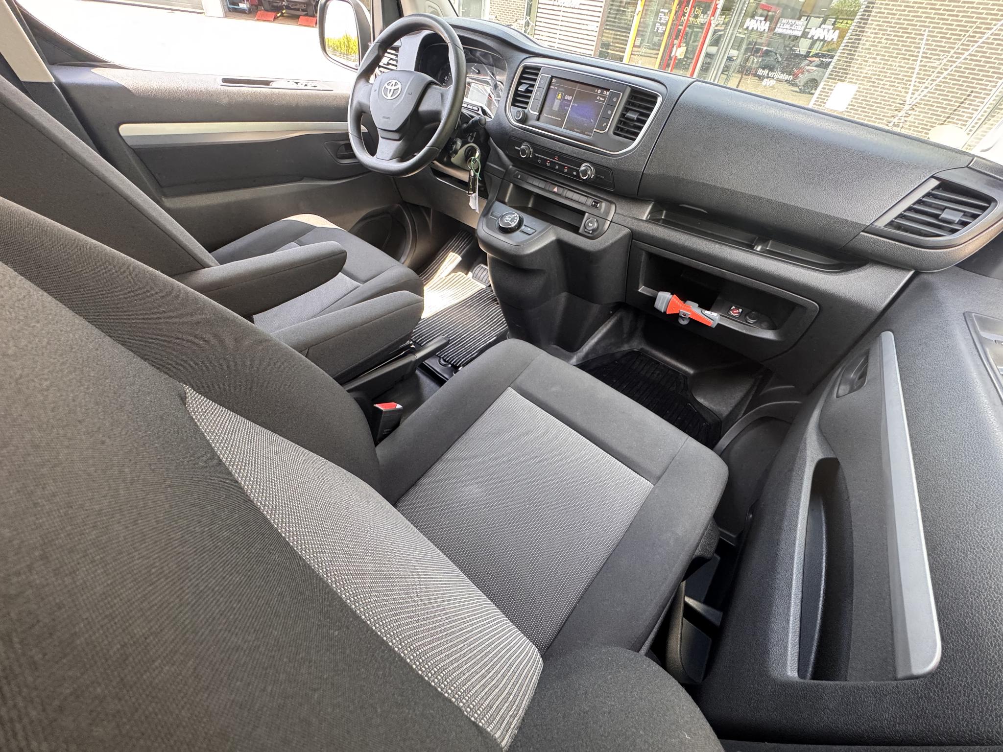 Foto van Toyota Proace Long Worker