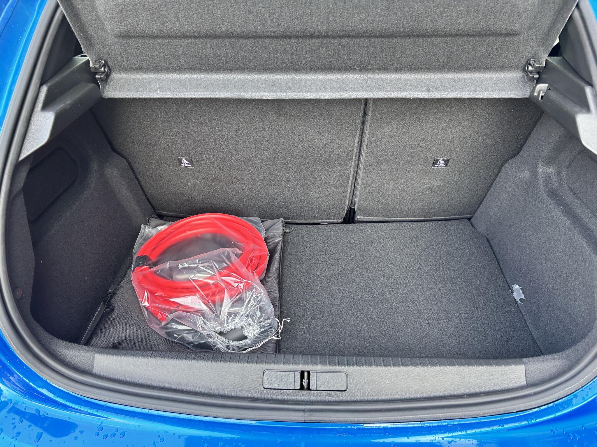 Foto van Peugeot E-208