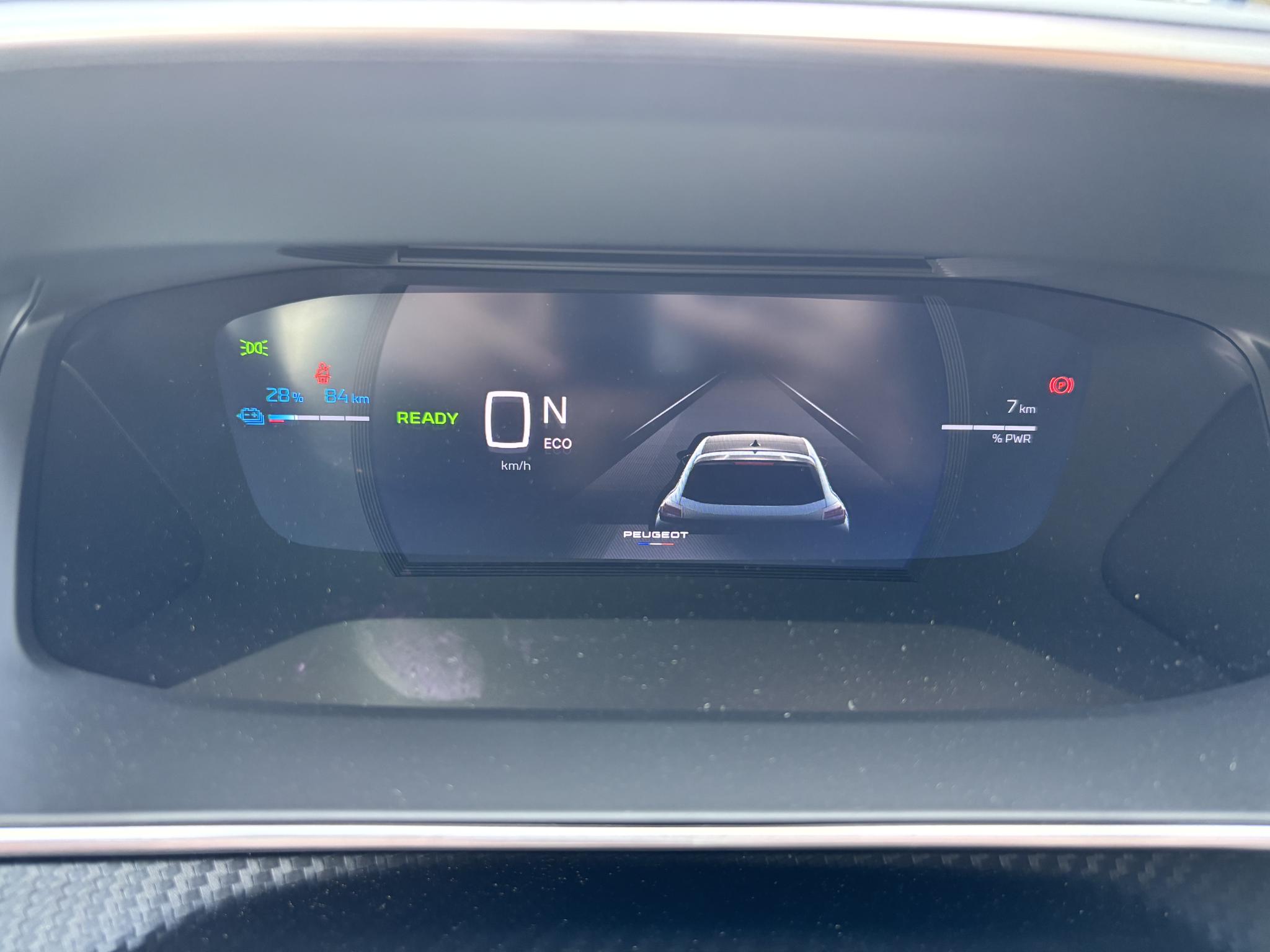 Foto van Peugeot E-208