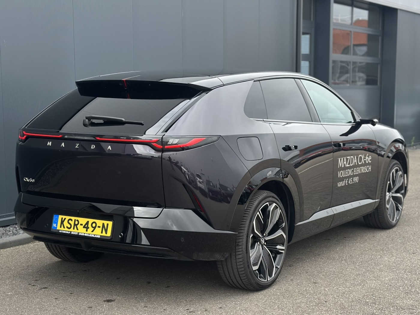 Foto van Mazda Cx-6e