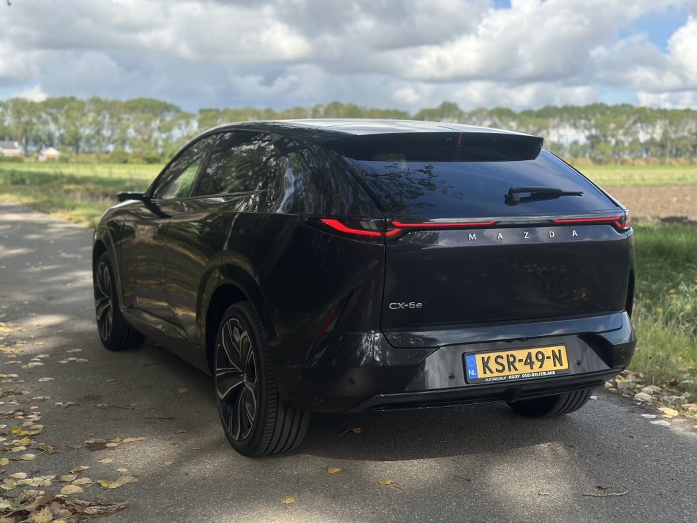 Foto van Mazda Cx-6e