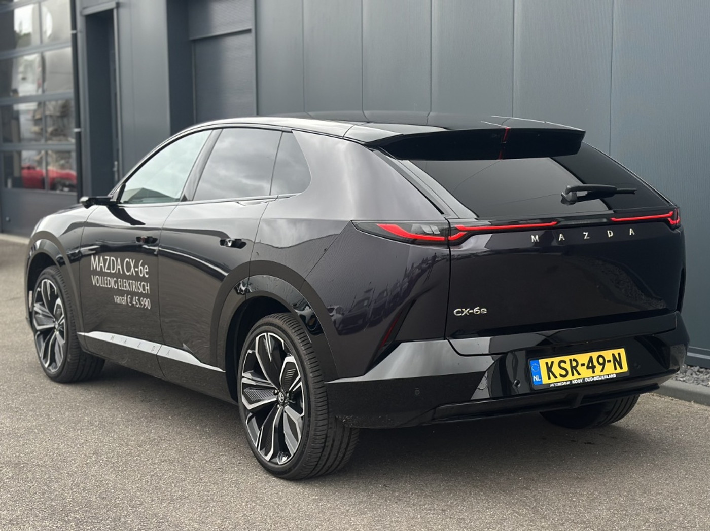 Foto van Mazda Cx-6e