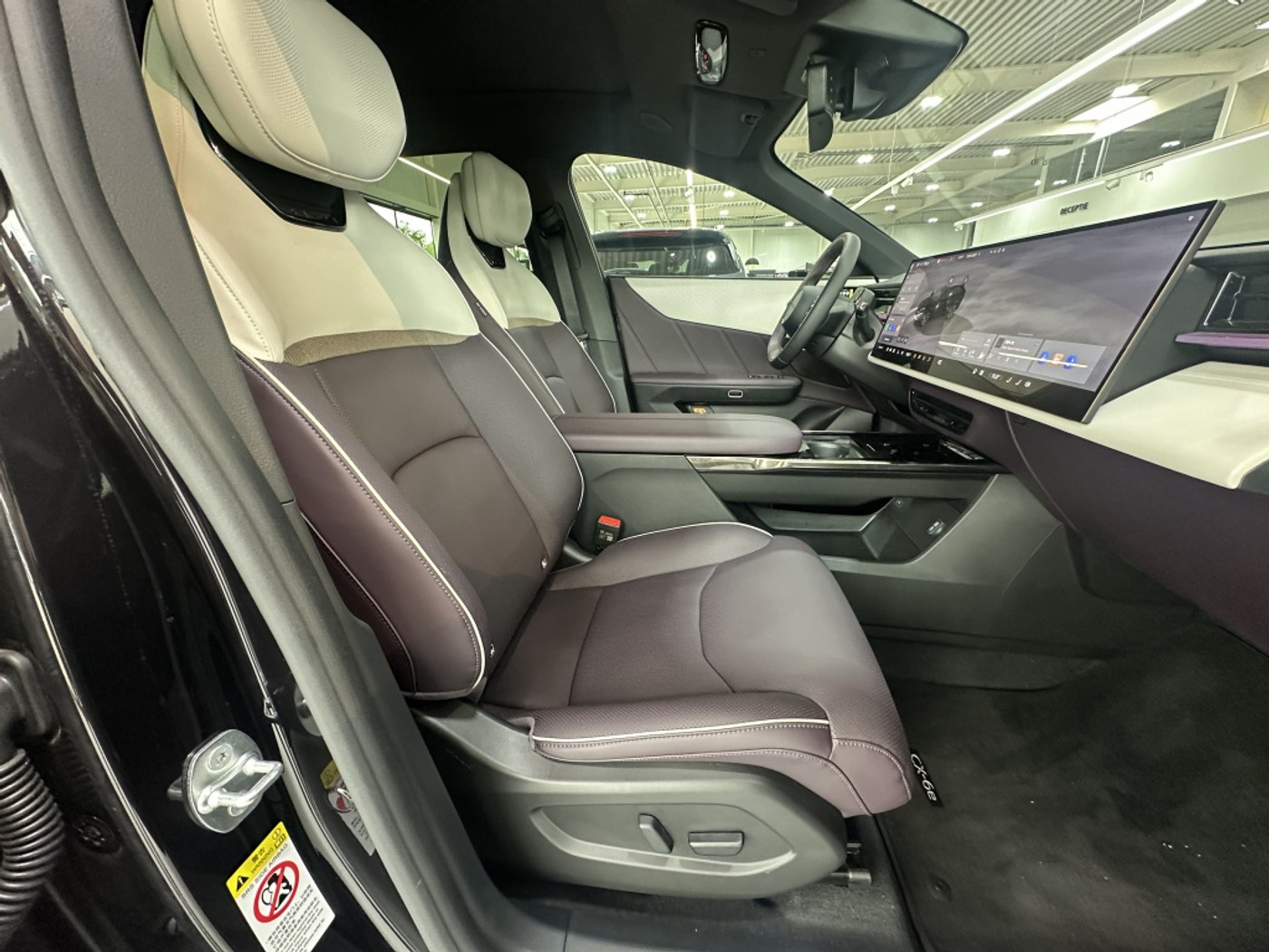 Foto van Mazda Cx-6e