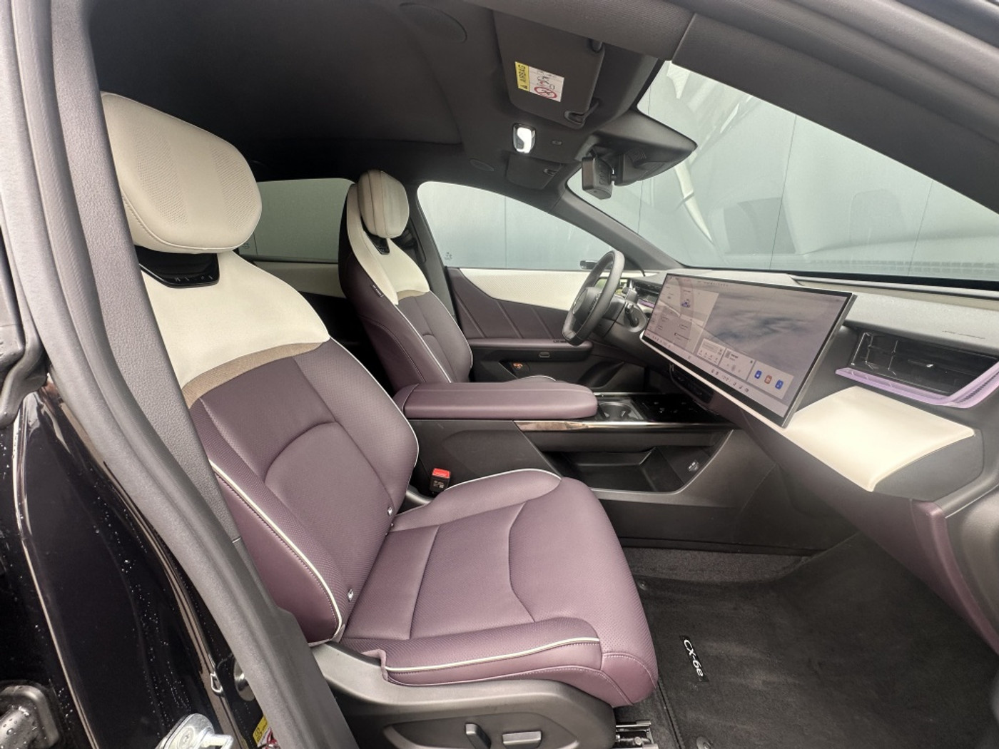 Foto van Mazda Cx-6e