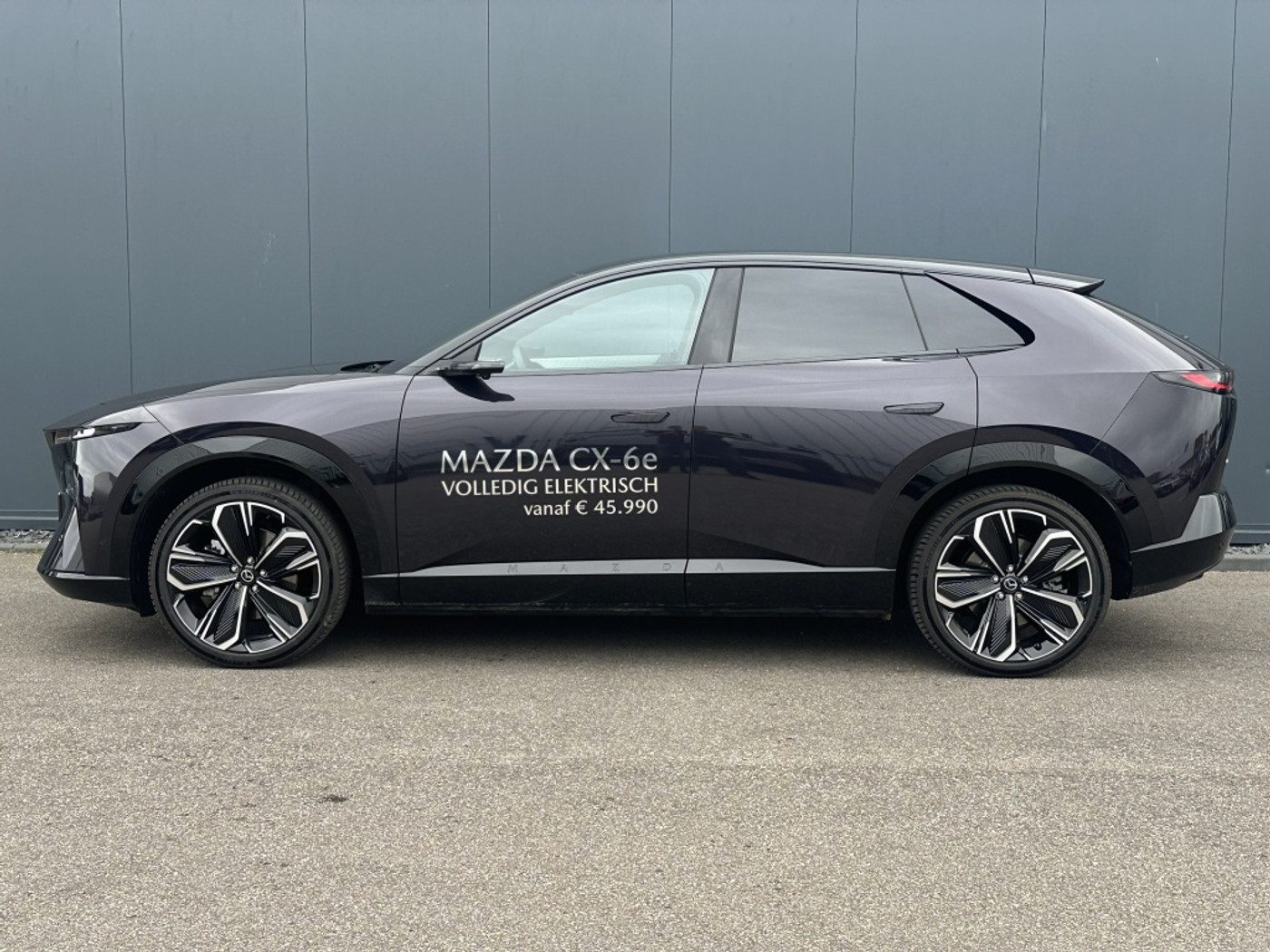 Foto van Mazda Cx-6e