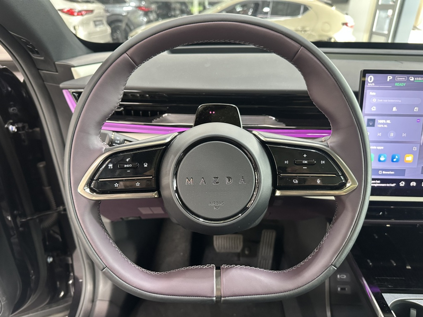 Foto van Mazda Cx-6e