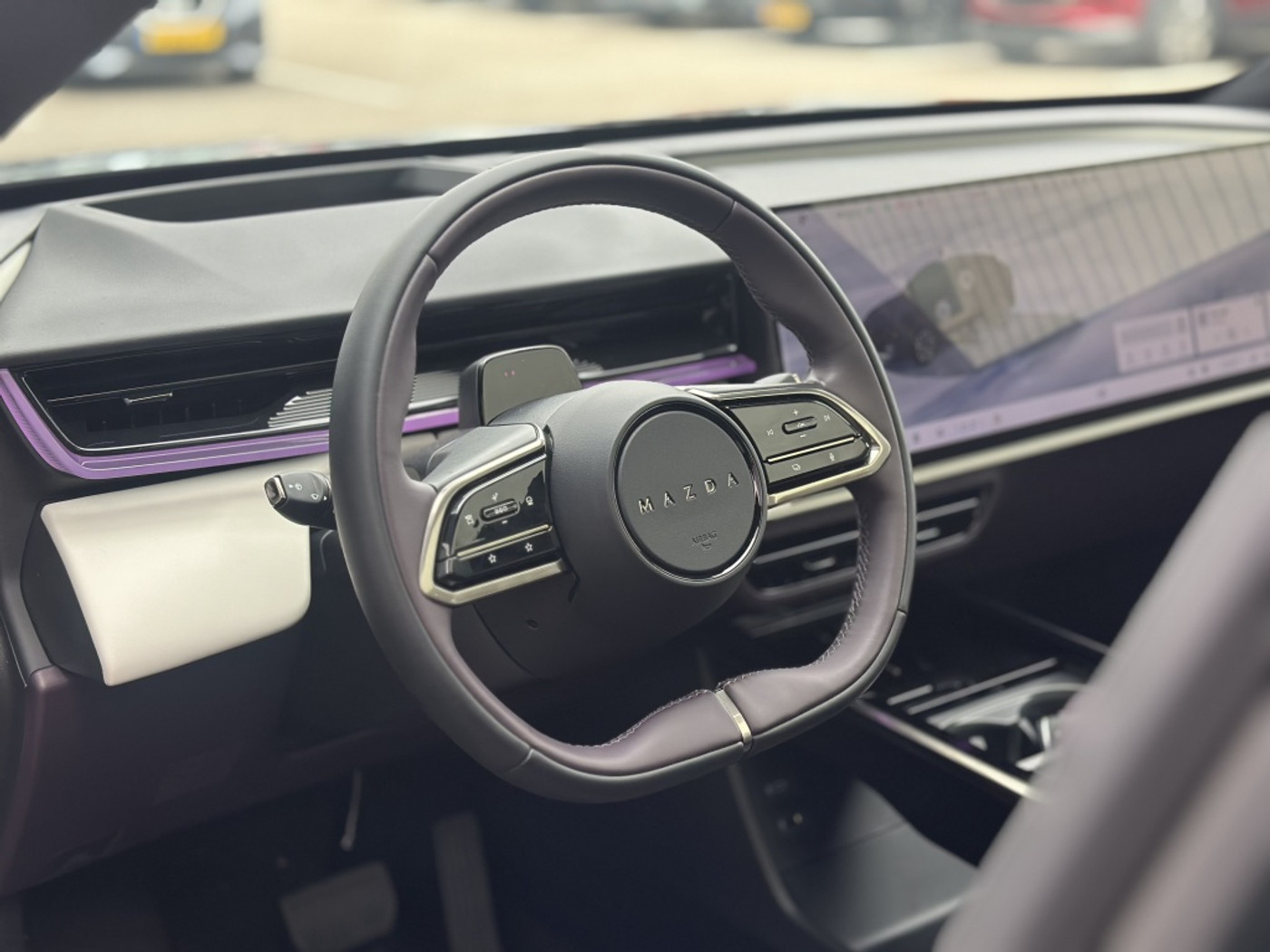 Foto van Mazda Cx-6e