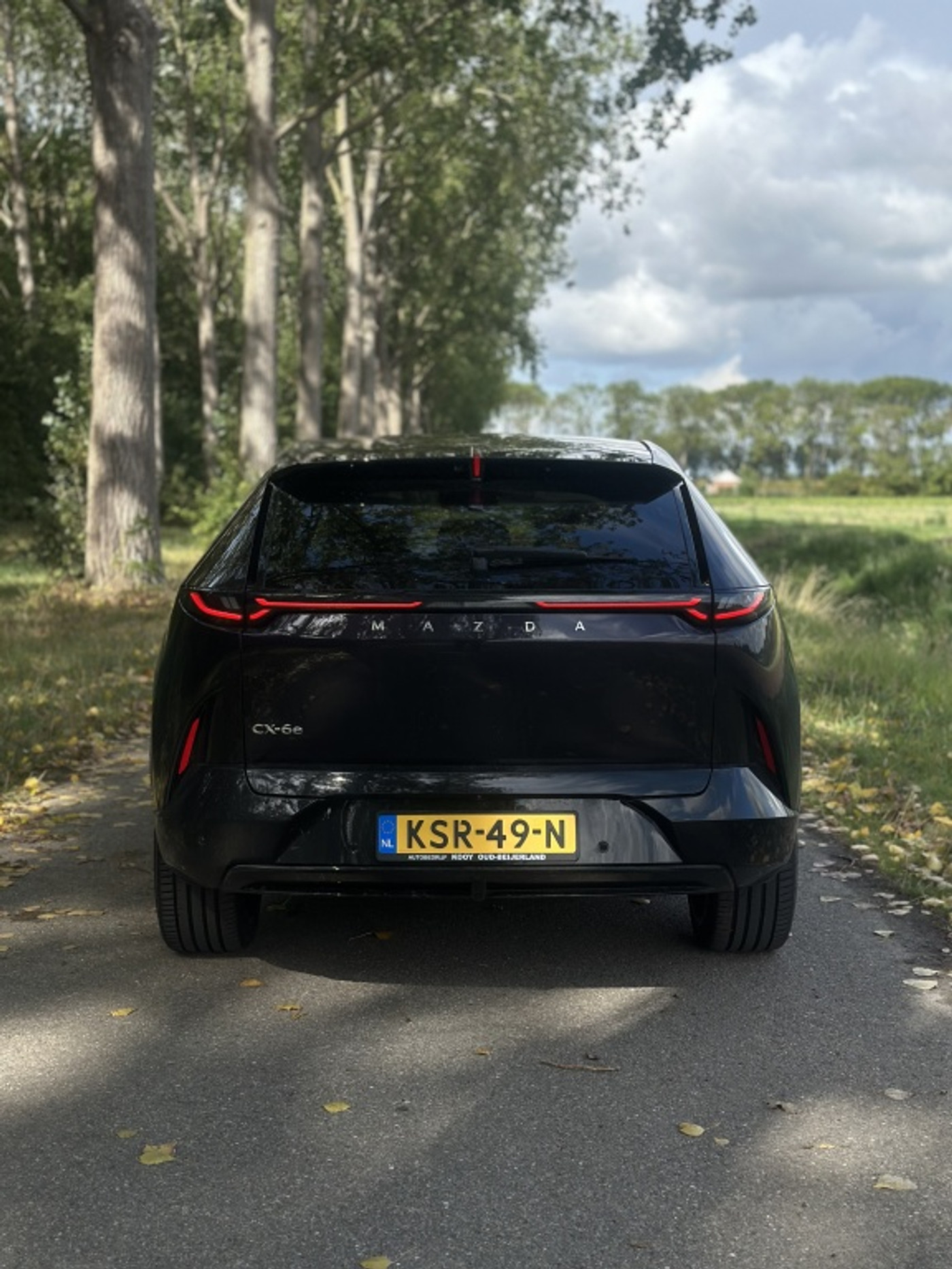 Foto van Mazda Cx-6e