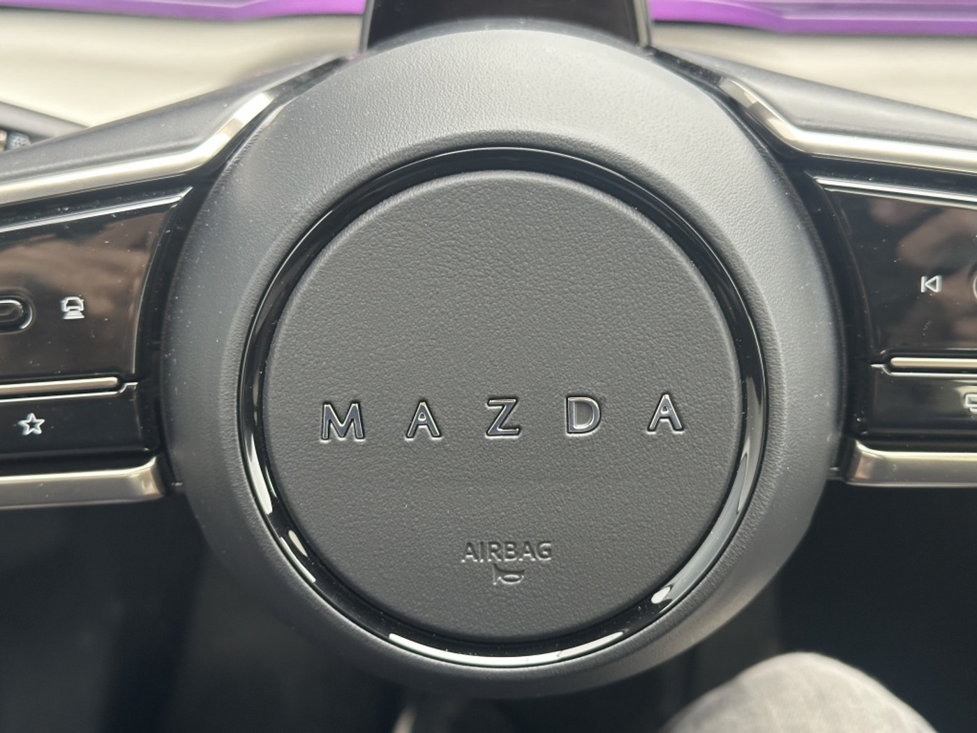 Foto van Mazda Cx-6e