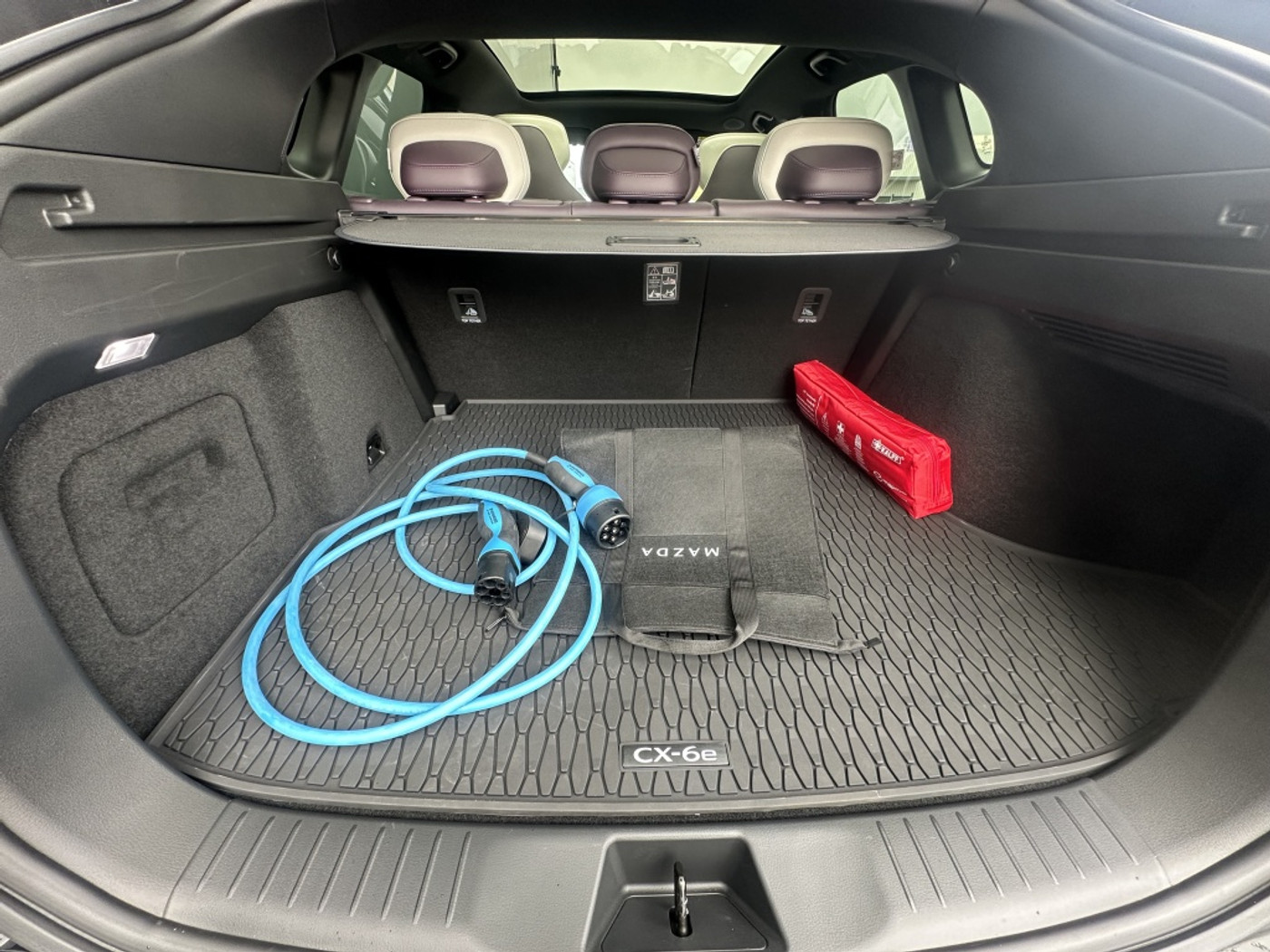 Foto van Mazda Cx-6e