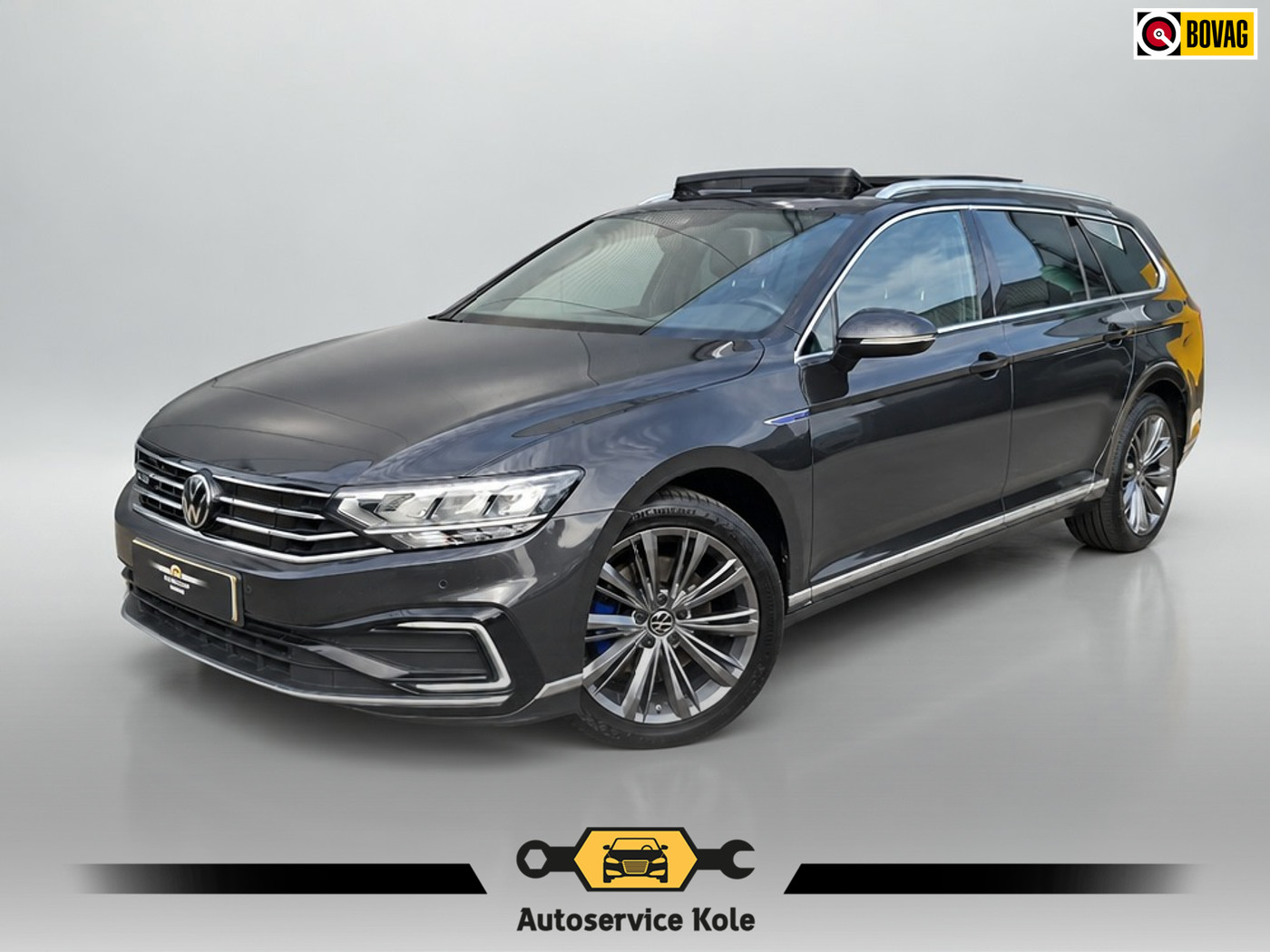 Volkswagen Passat Variant 1.4 TSI PHEV GTE * Panoramadak * Memory * DCC * 18 Inch Velgen * 2022 - voorkant