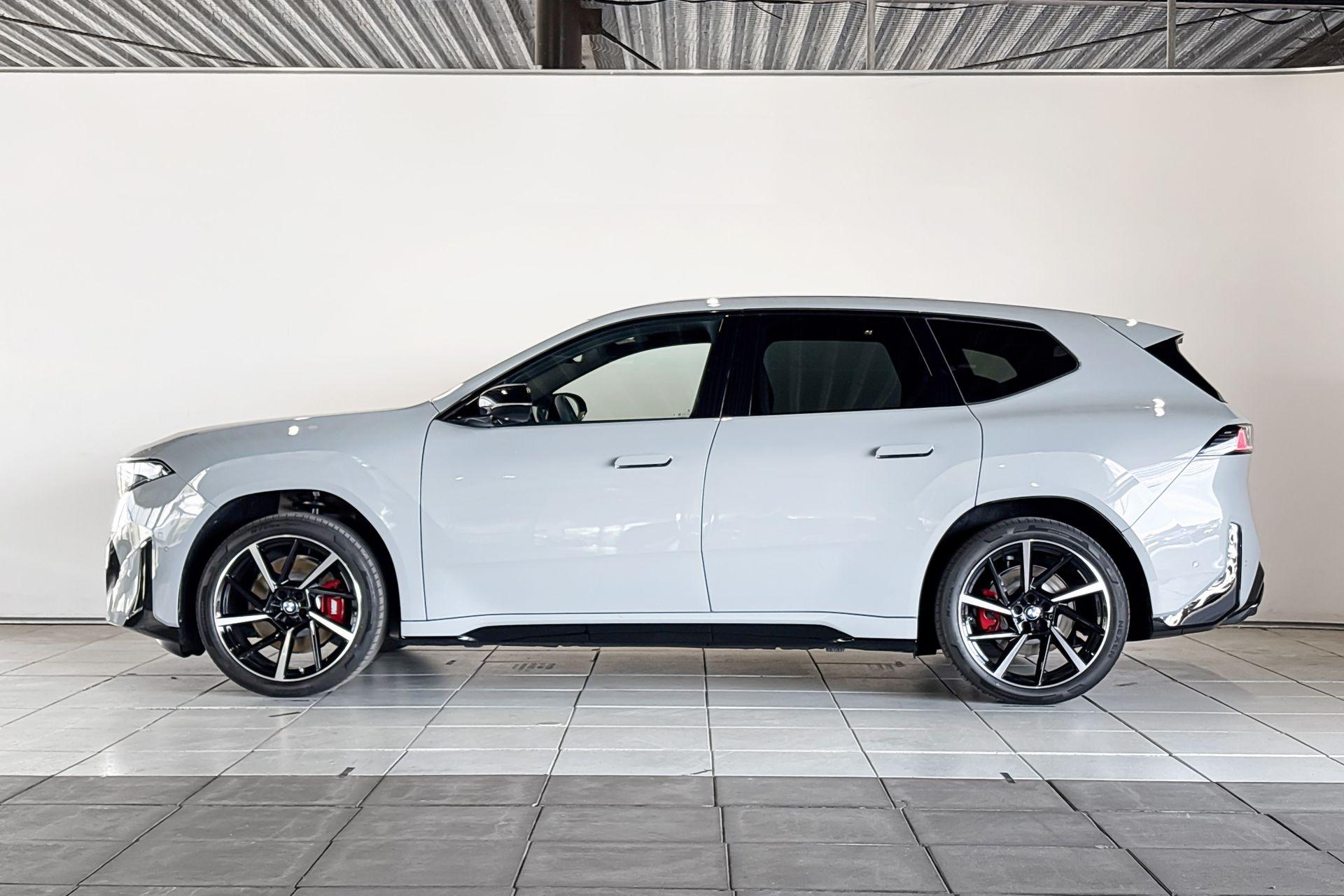 Foto van BMW Ix3