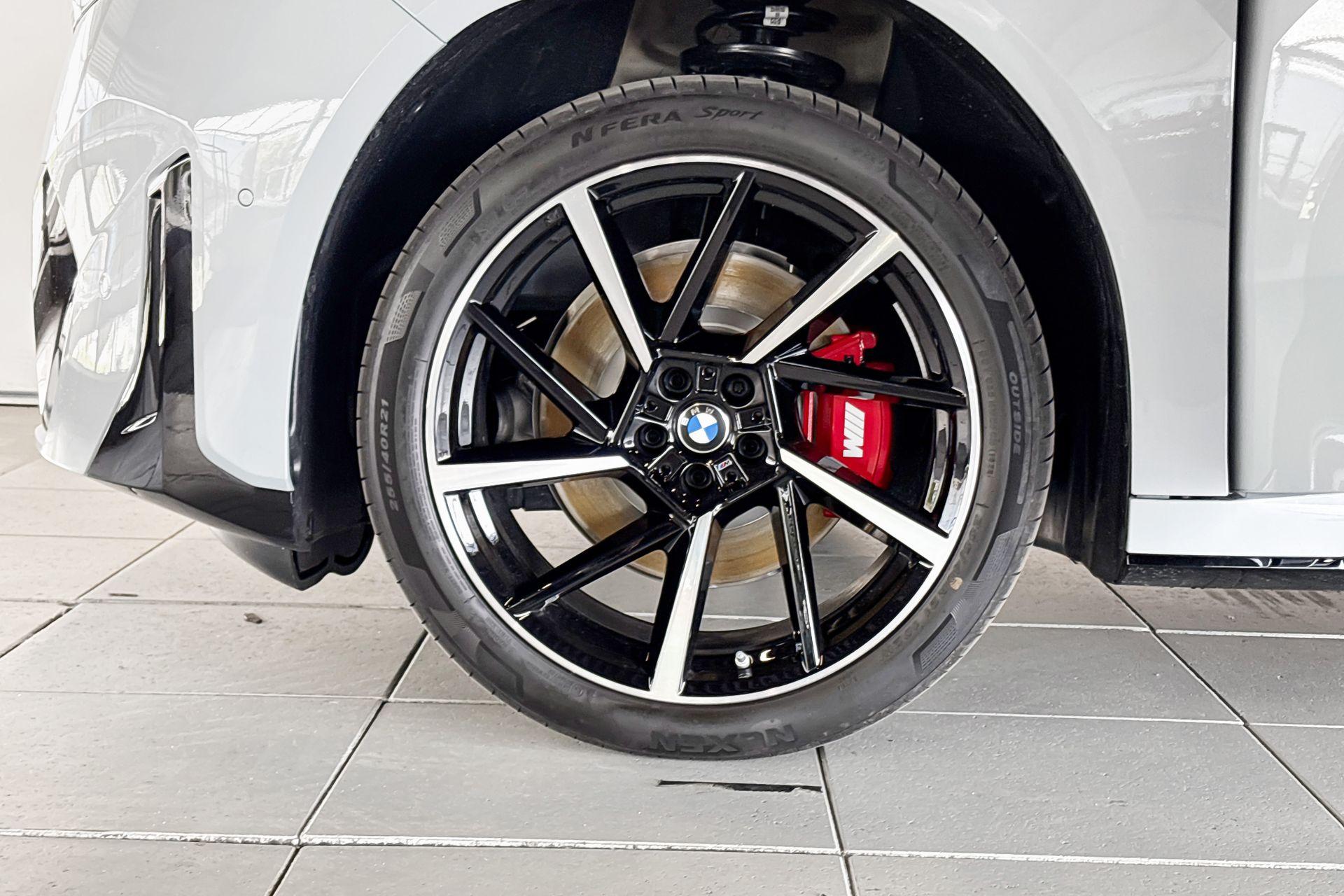 Foto van BMW Ix3