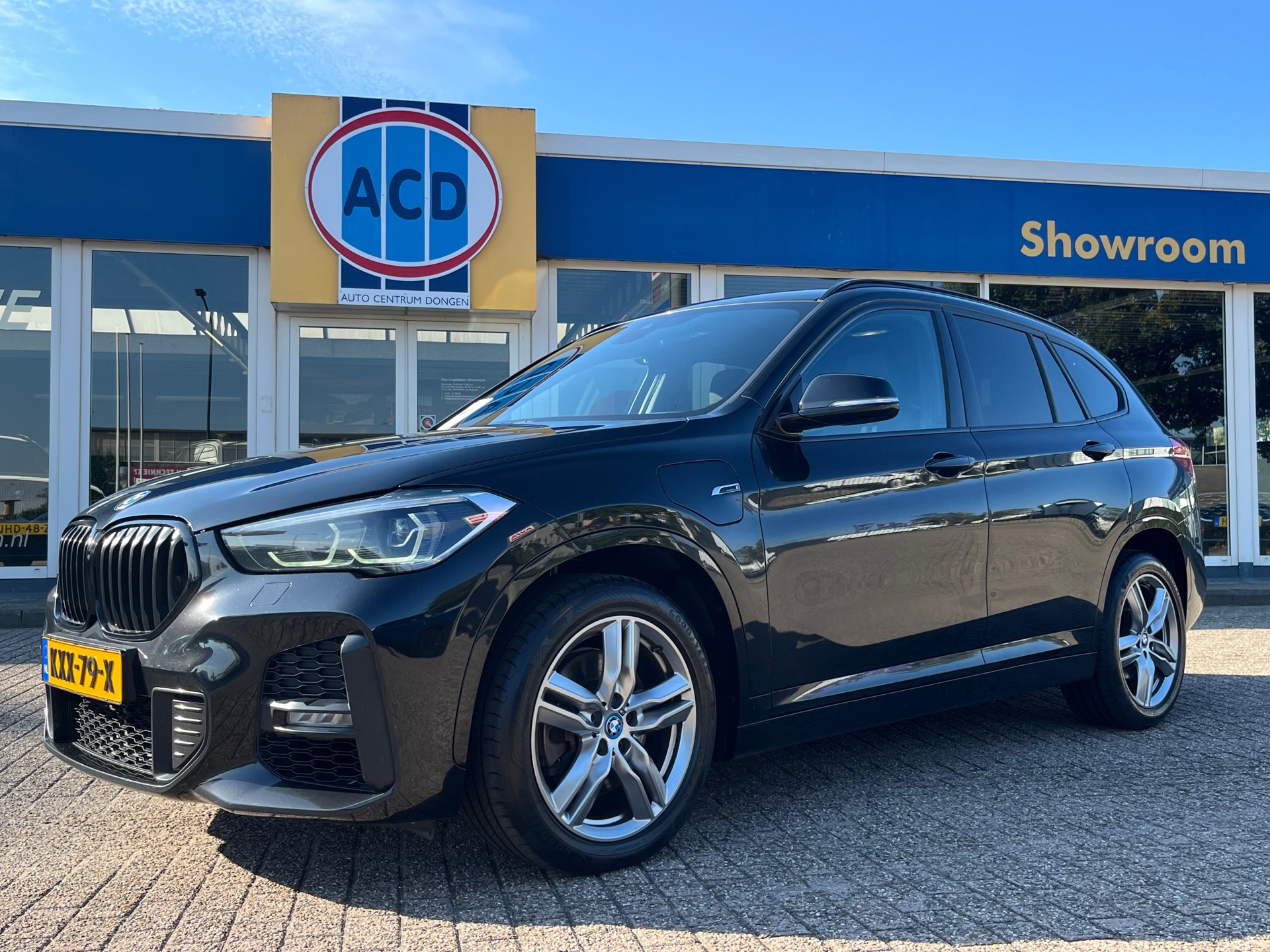 BMW X1 XDrive25e M-Pakket High Executive Edition | Trekhaak | M-Sport | 2022 - voorkant