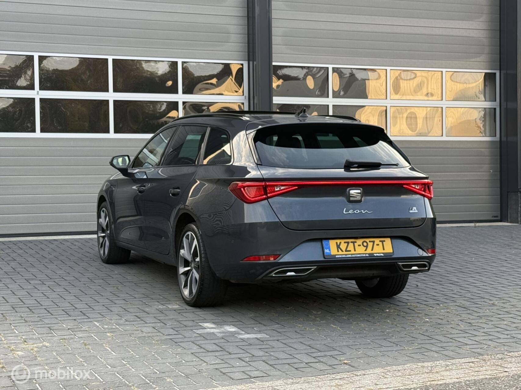 Foto van Seat Leon Sportstourer