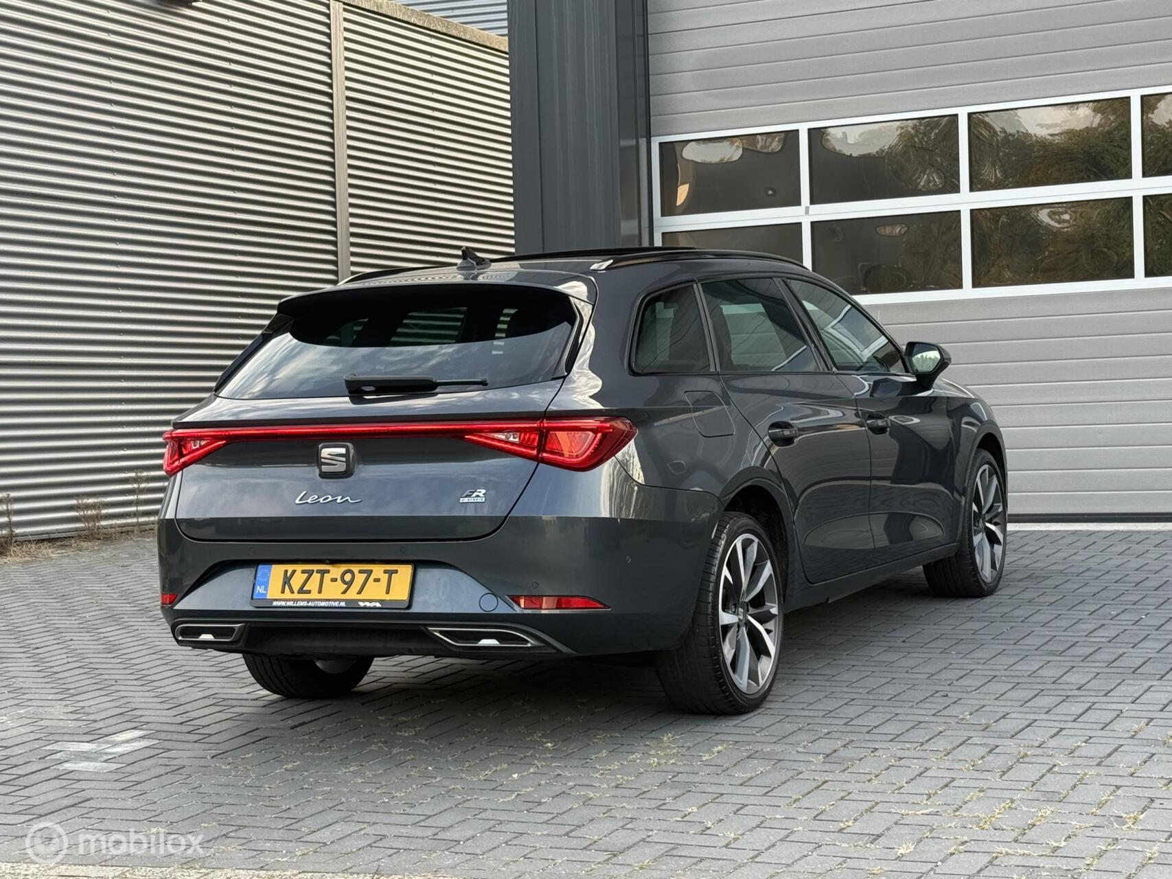 Foto van Seat Leon Sportstourer