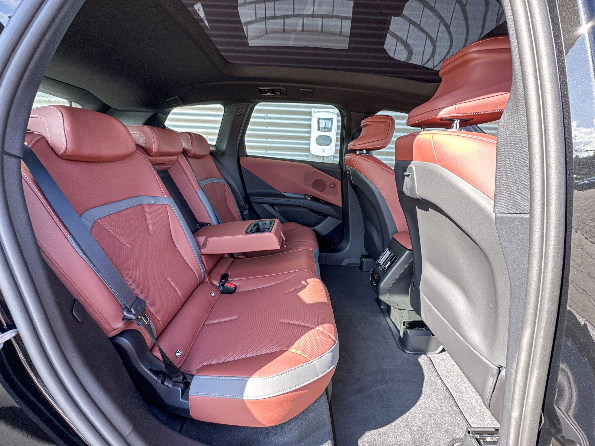 Foto van BMW Ix3