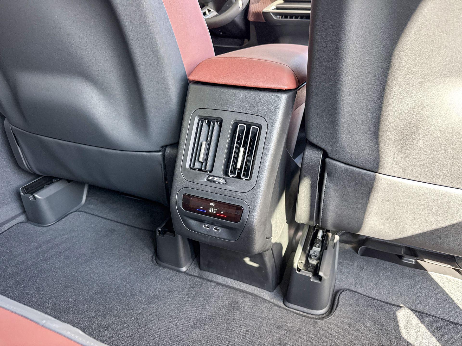 Foto van BMW Ix3