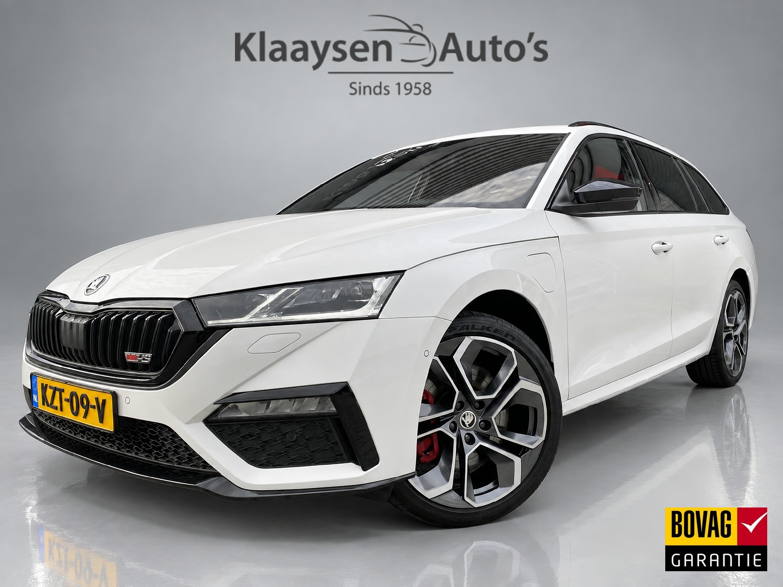 Škoda Octavia Combi 1.4 TSI iV PHEV RS 245 pk AUT. 2023 - voorkant
