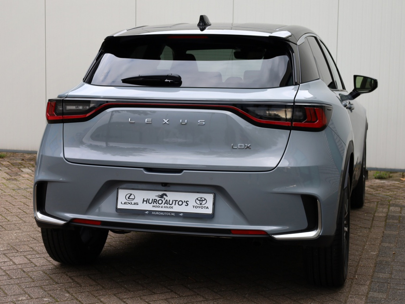 Foto van Lexus LBX