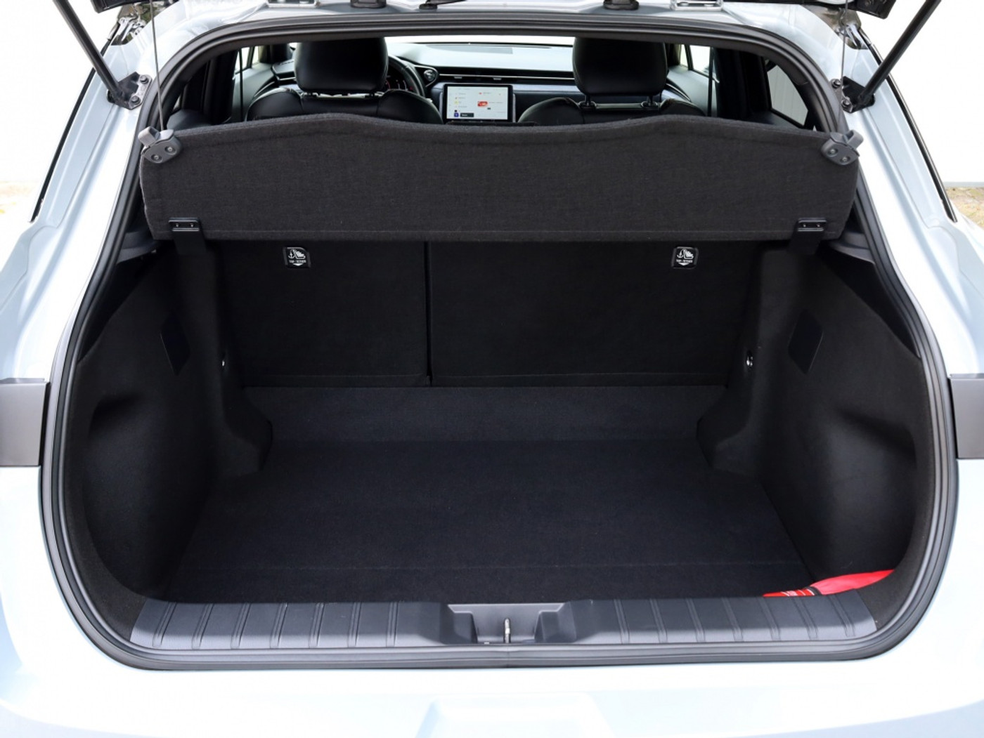 Foto van Lexus LBX