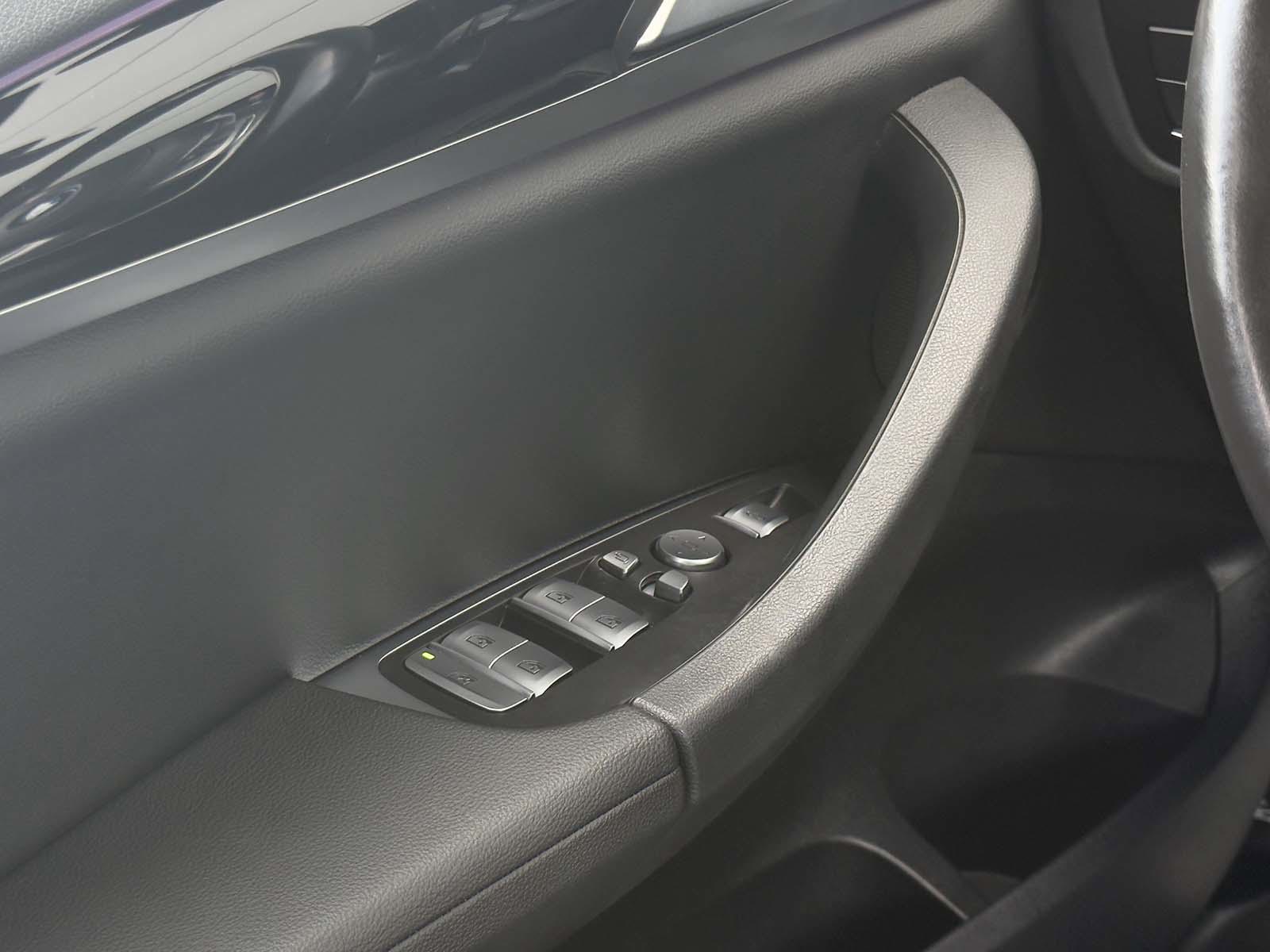 Foto van BMW Ix3