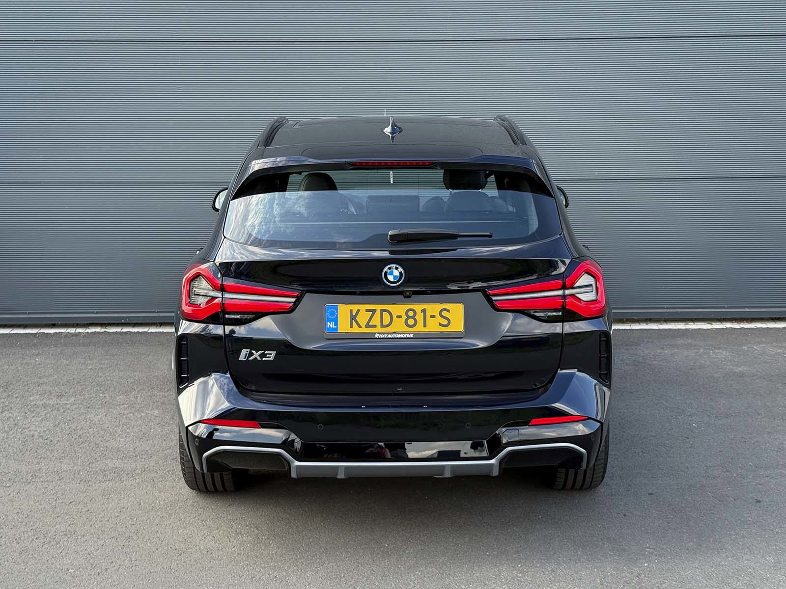 Foto van BMW Ix3
