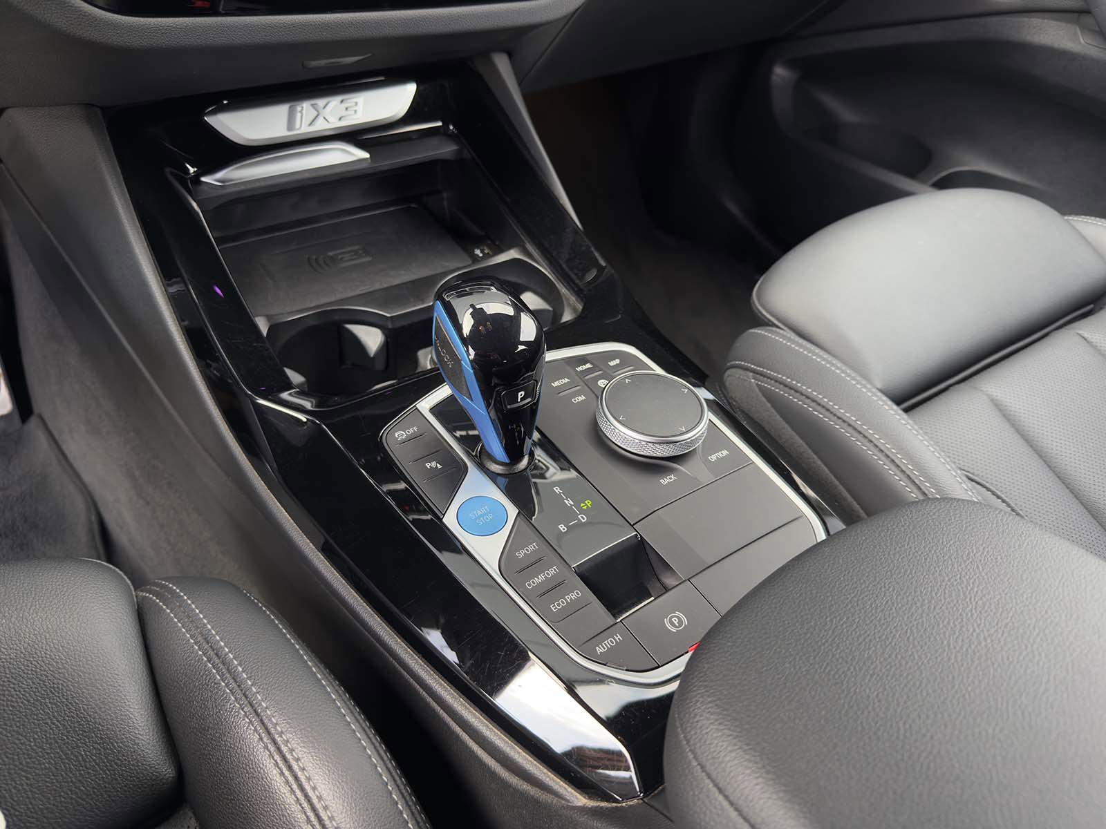 Foto van BMW Ix3