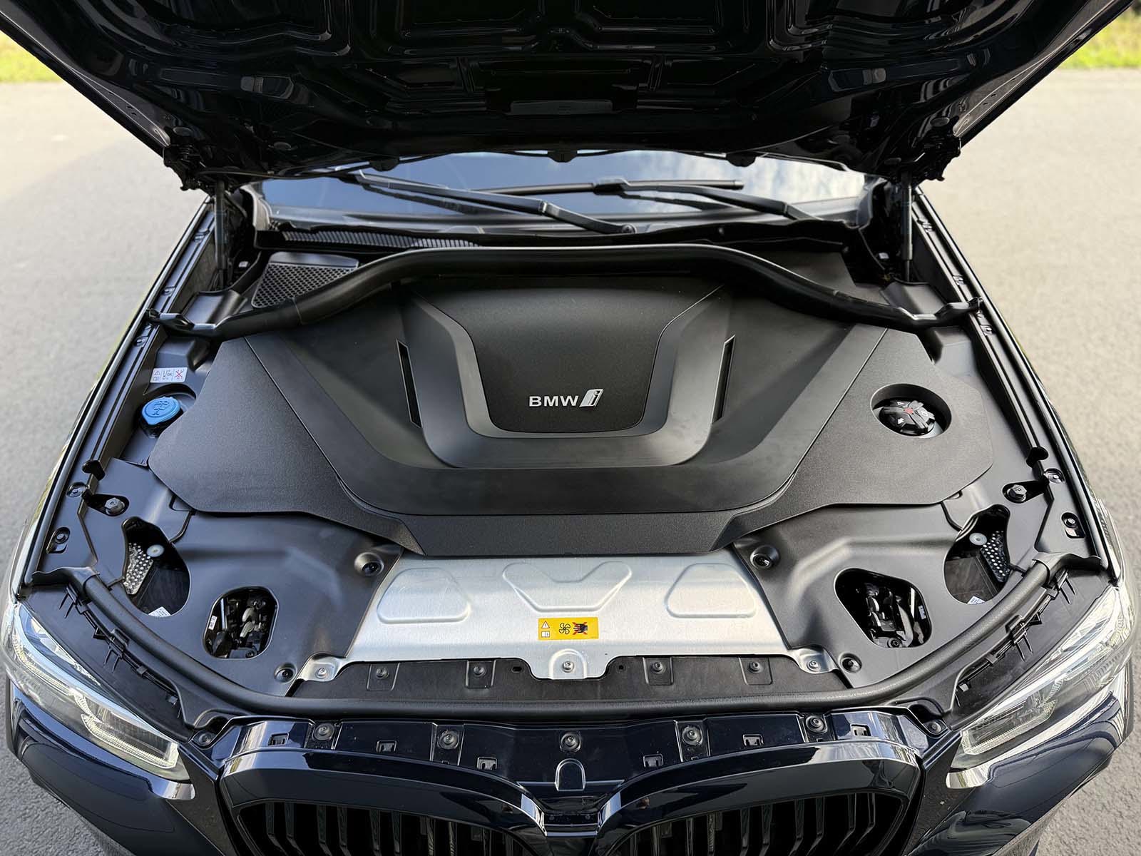 Foto van BMW Ix3