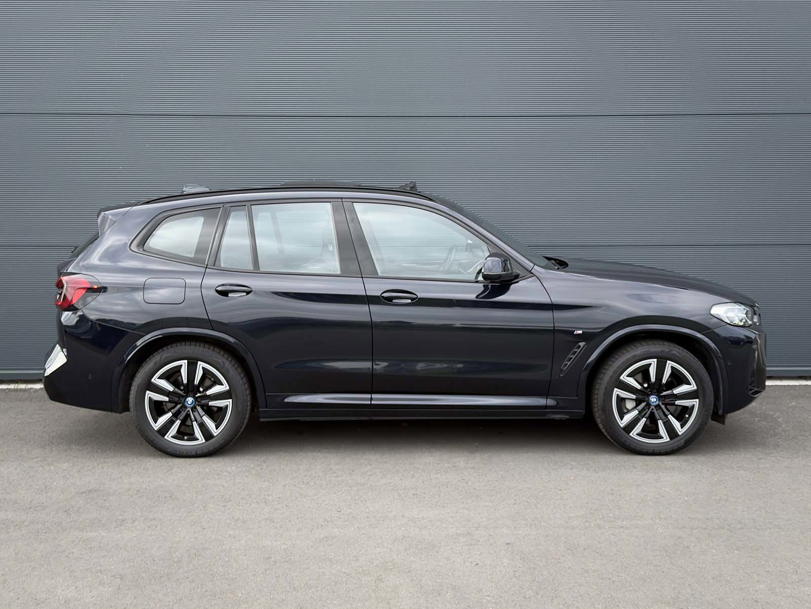 Foto van BMW Ix3