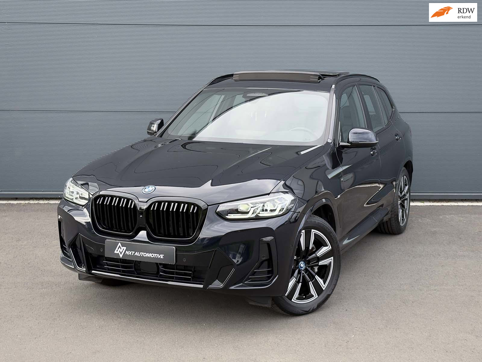 BMW Ix3 Executive 80 kWh 2022 - voorkant