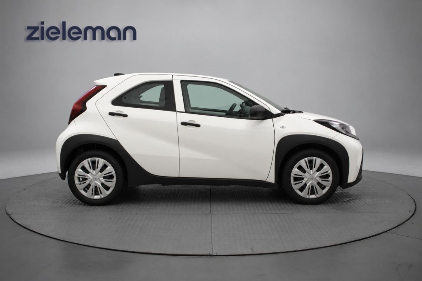 Foto van Toyota Toyota Aygo X
