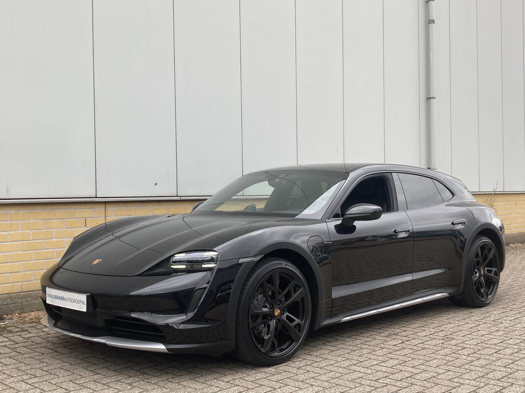 Foto van Porsche Taycan 4